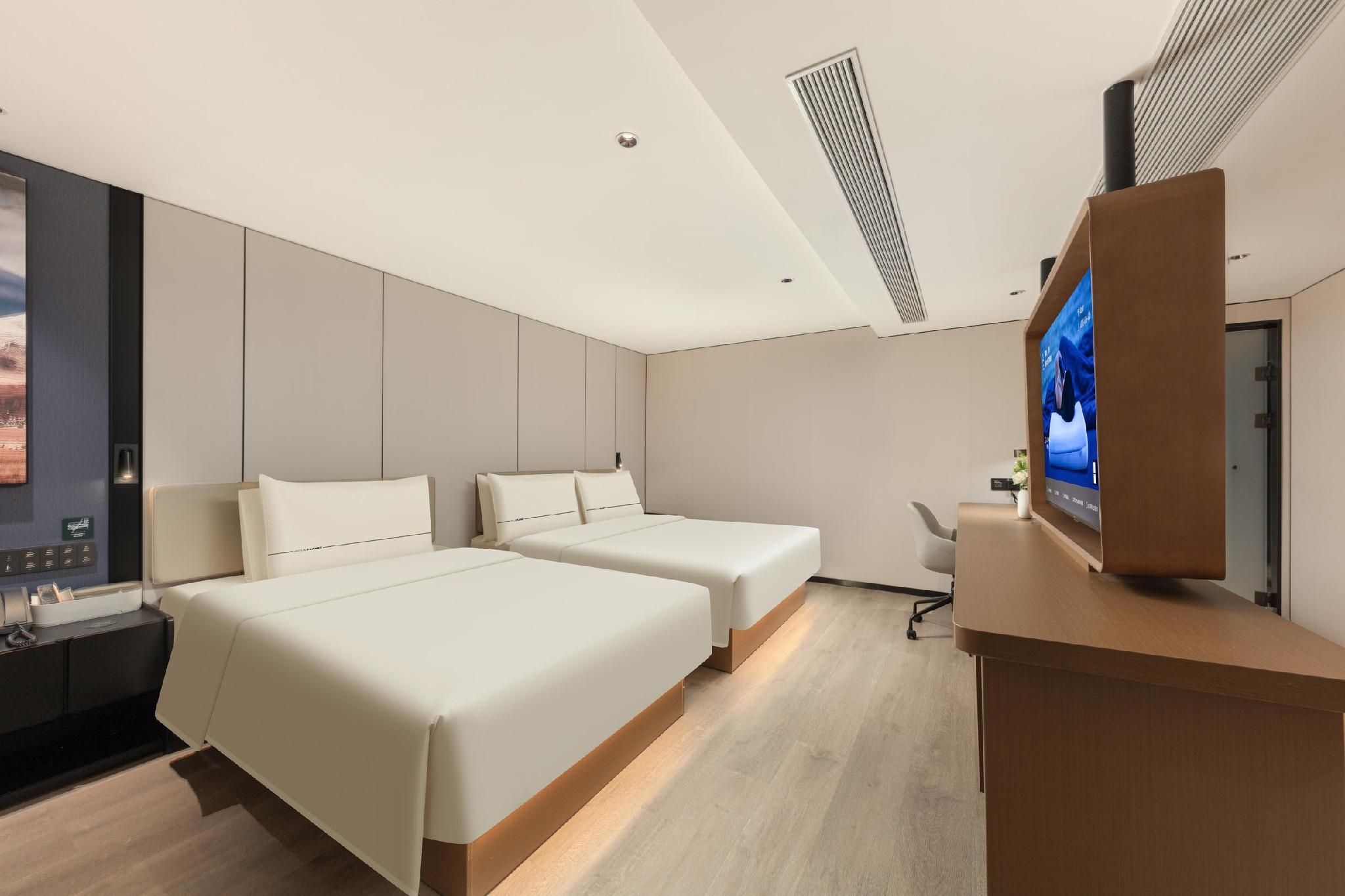 Premier Family Room