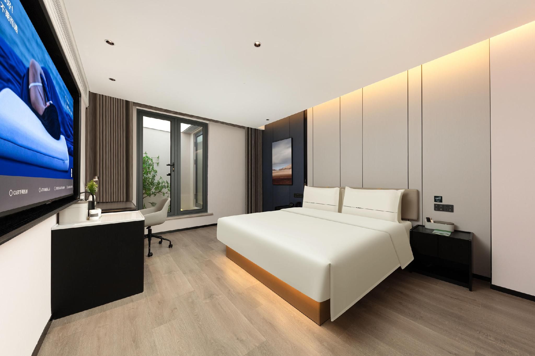 Executive room, Guest room, 1 Queen