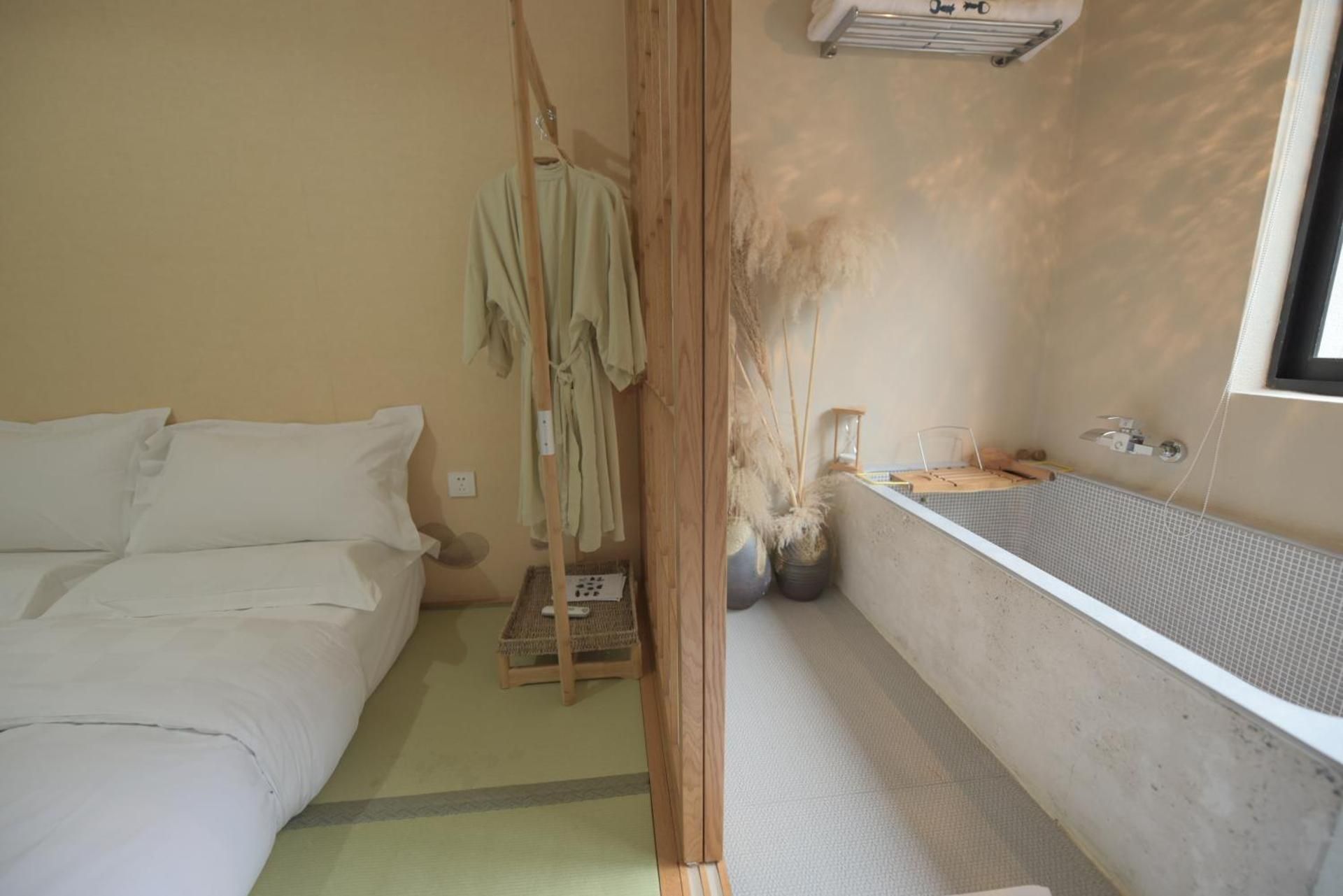 Queen Room(Mainland Chinese Only)