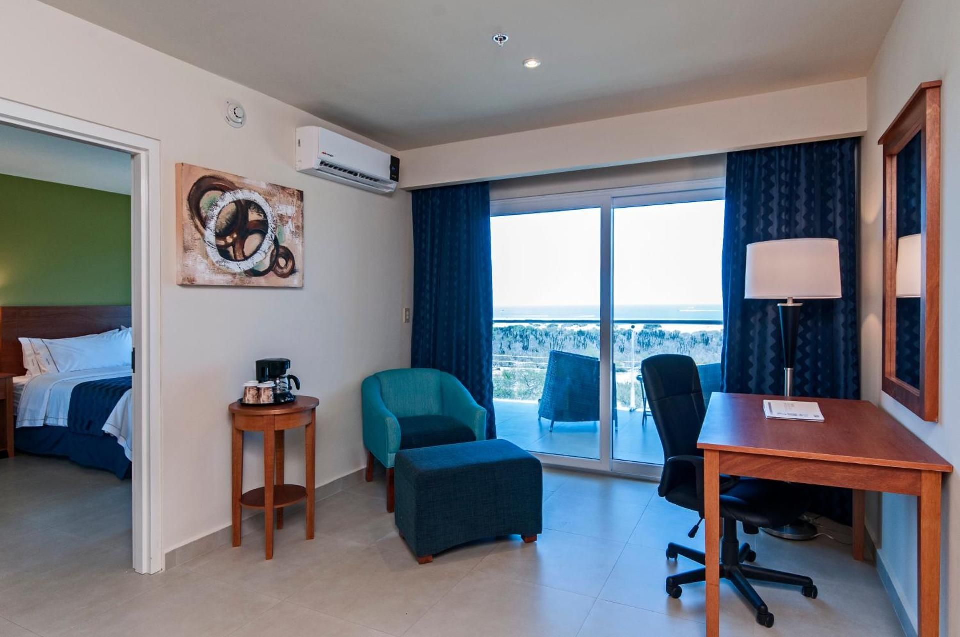 1 King Bed Suite