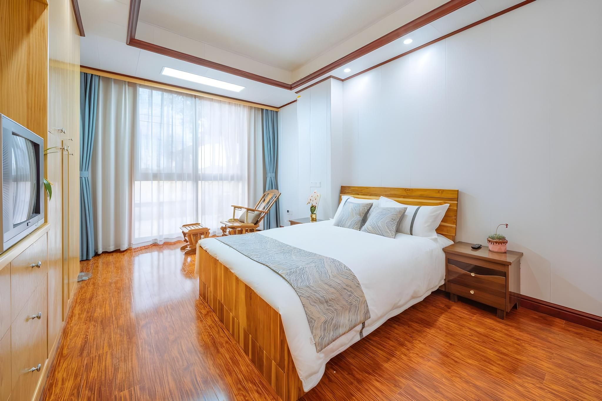 GTR - Guest Room with One 1.8M Bed