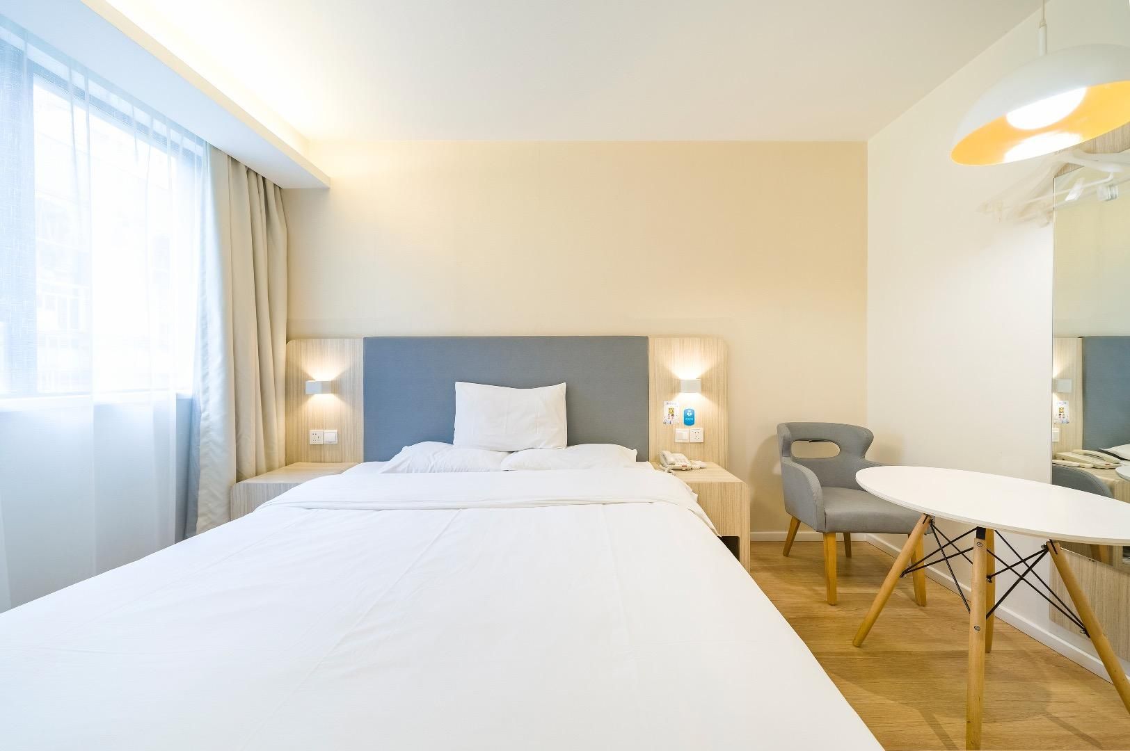 Huazhu - Superior BedRoom
