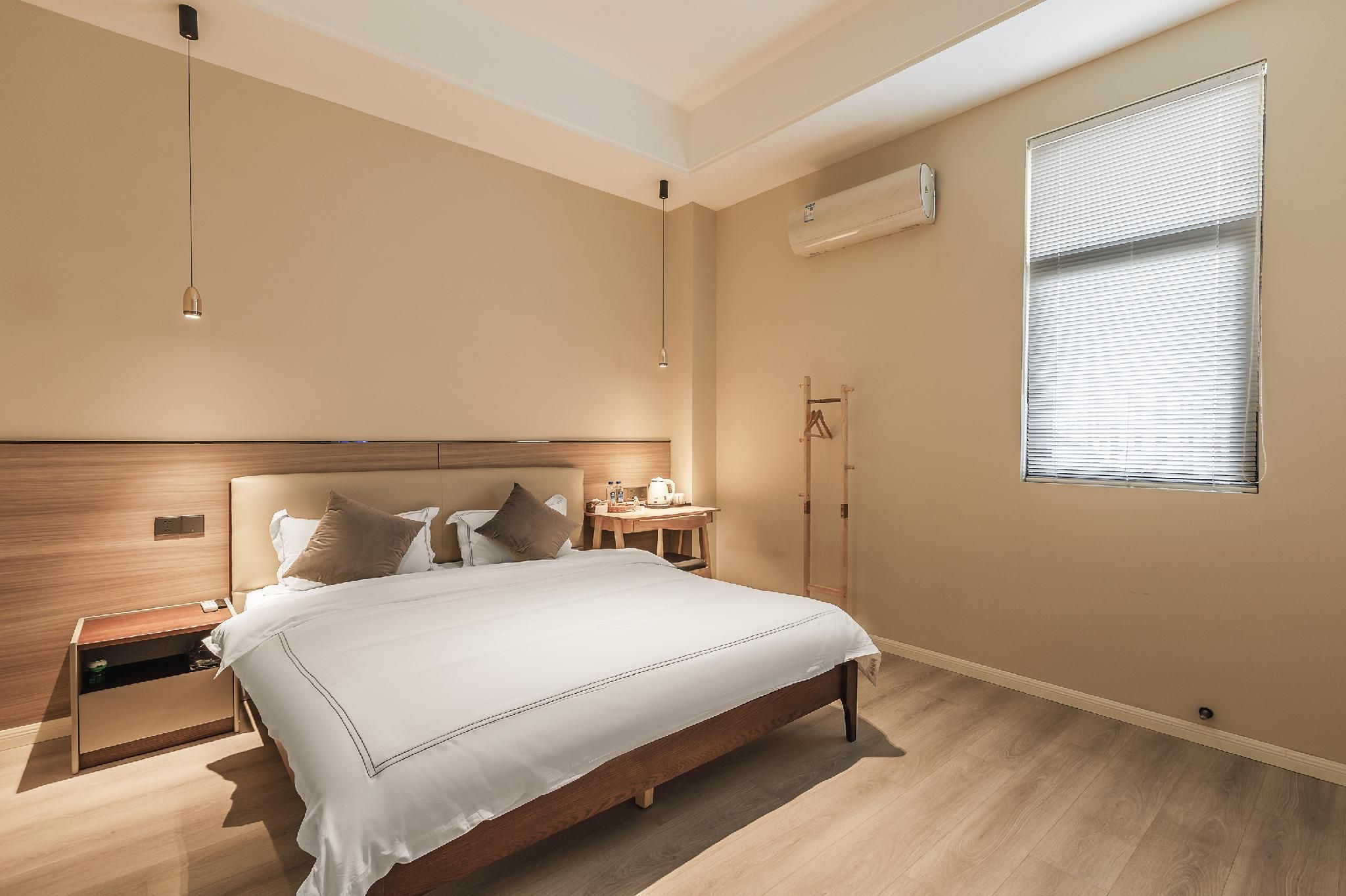Suite with Double Bed - Non-Smoking