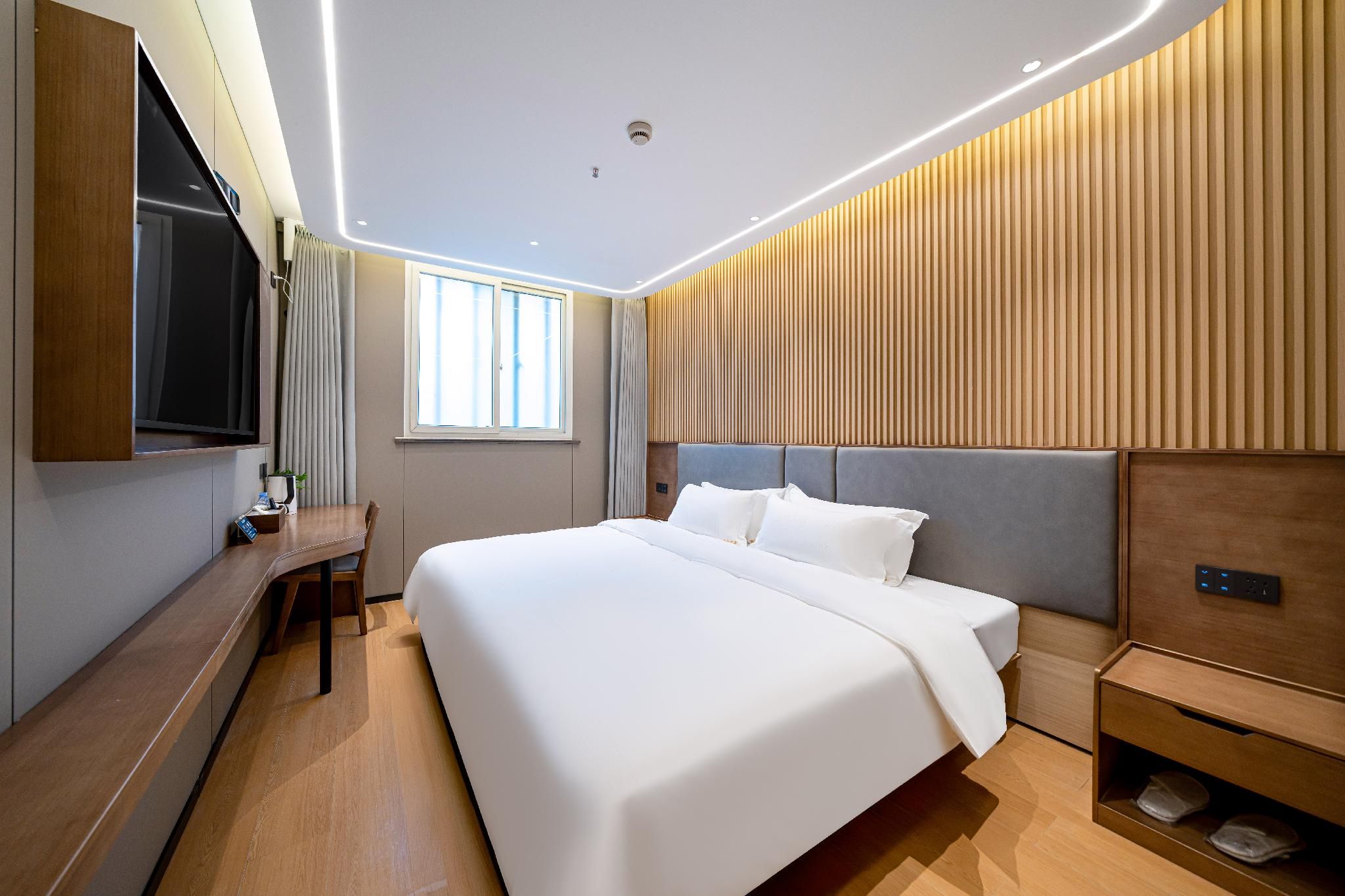 Xihe Hotel - Shanghai Jiuyuan Xietu Road Branch Deluxe Queen Bed