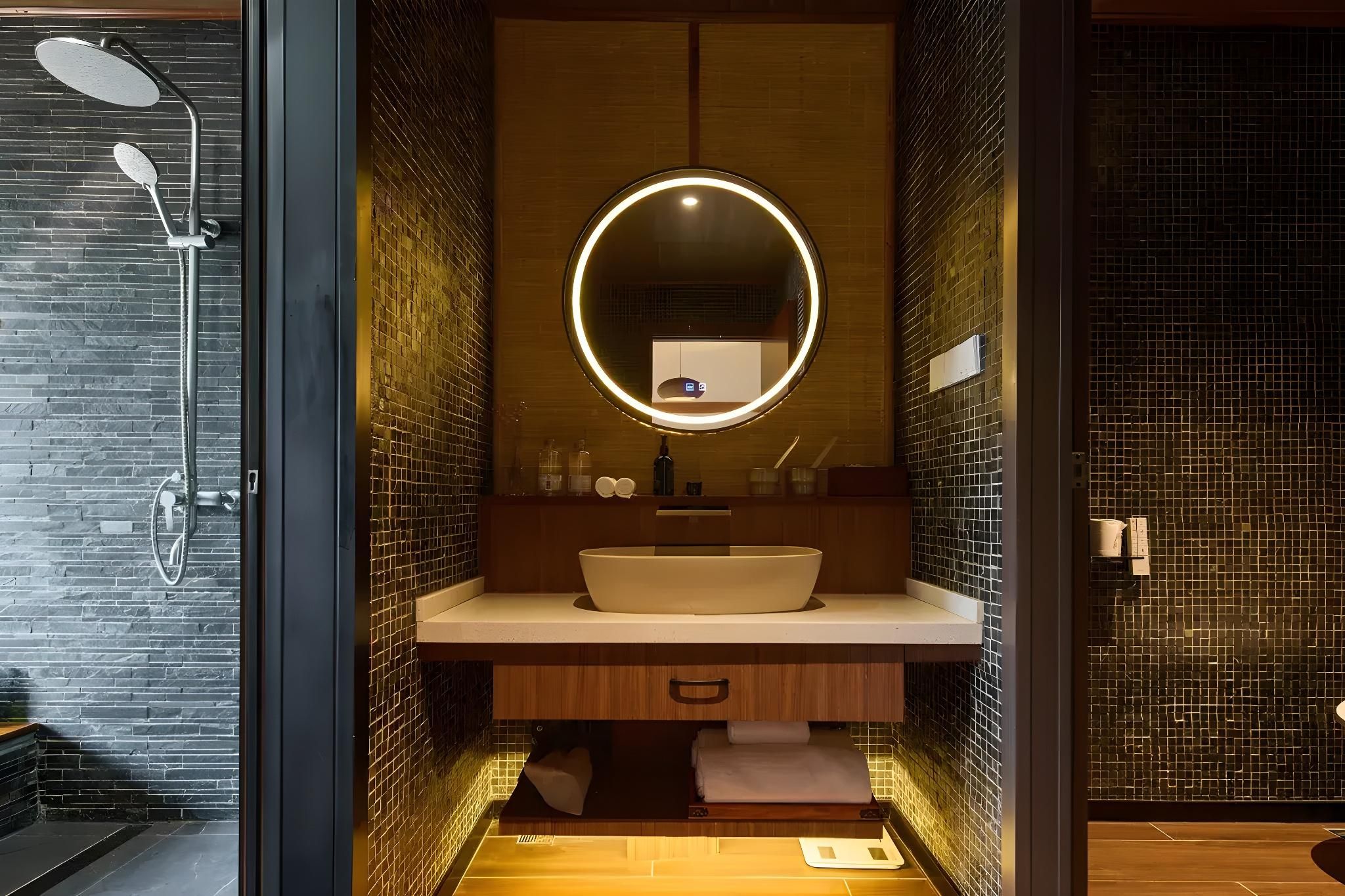 Tatami Queen Room