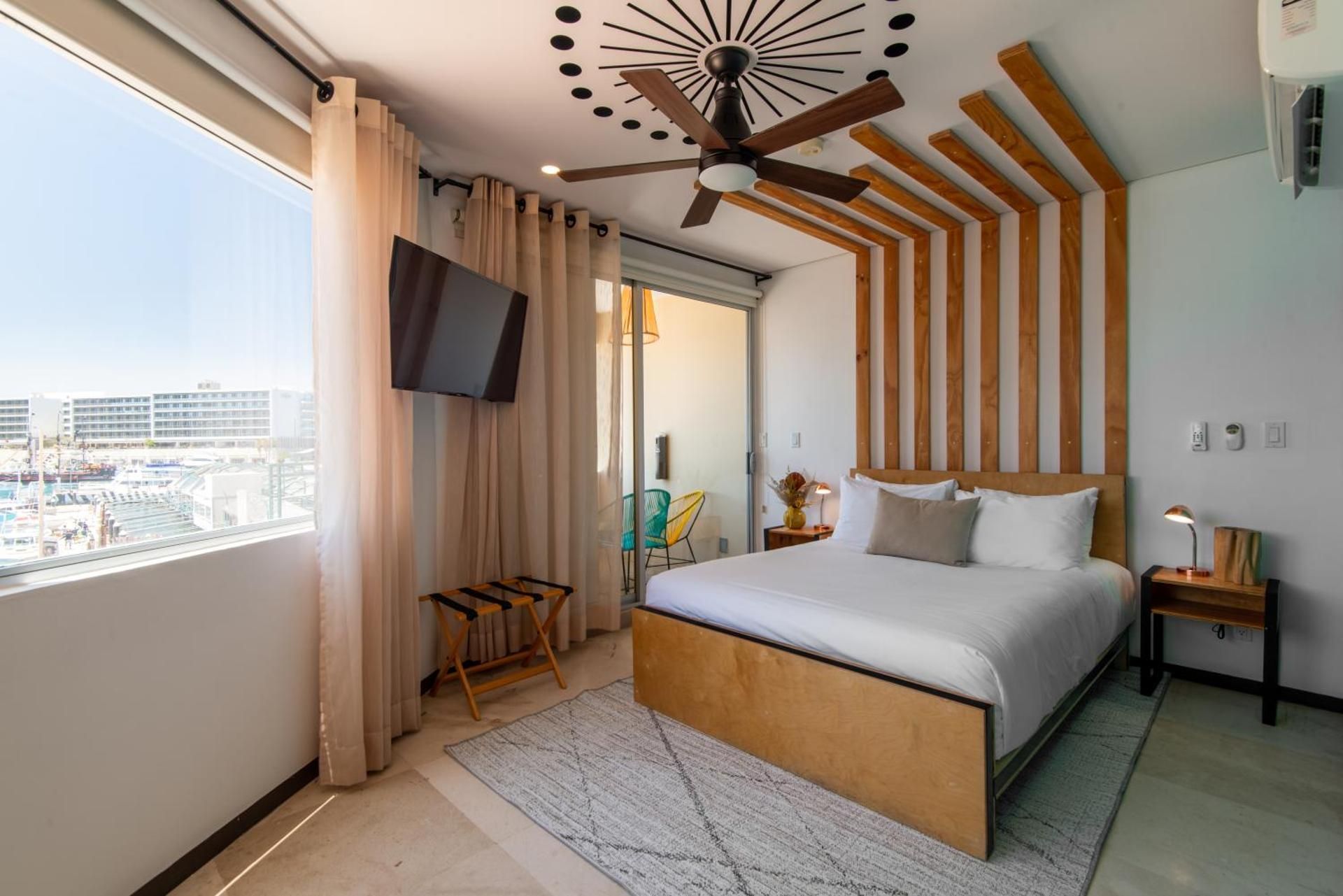 Queen Room with Balcony