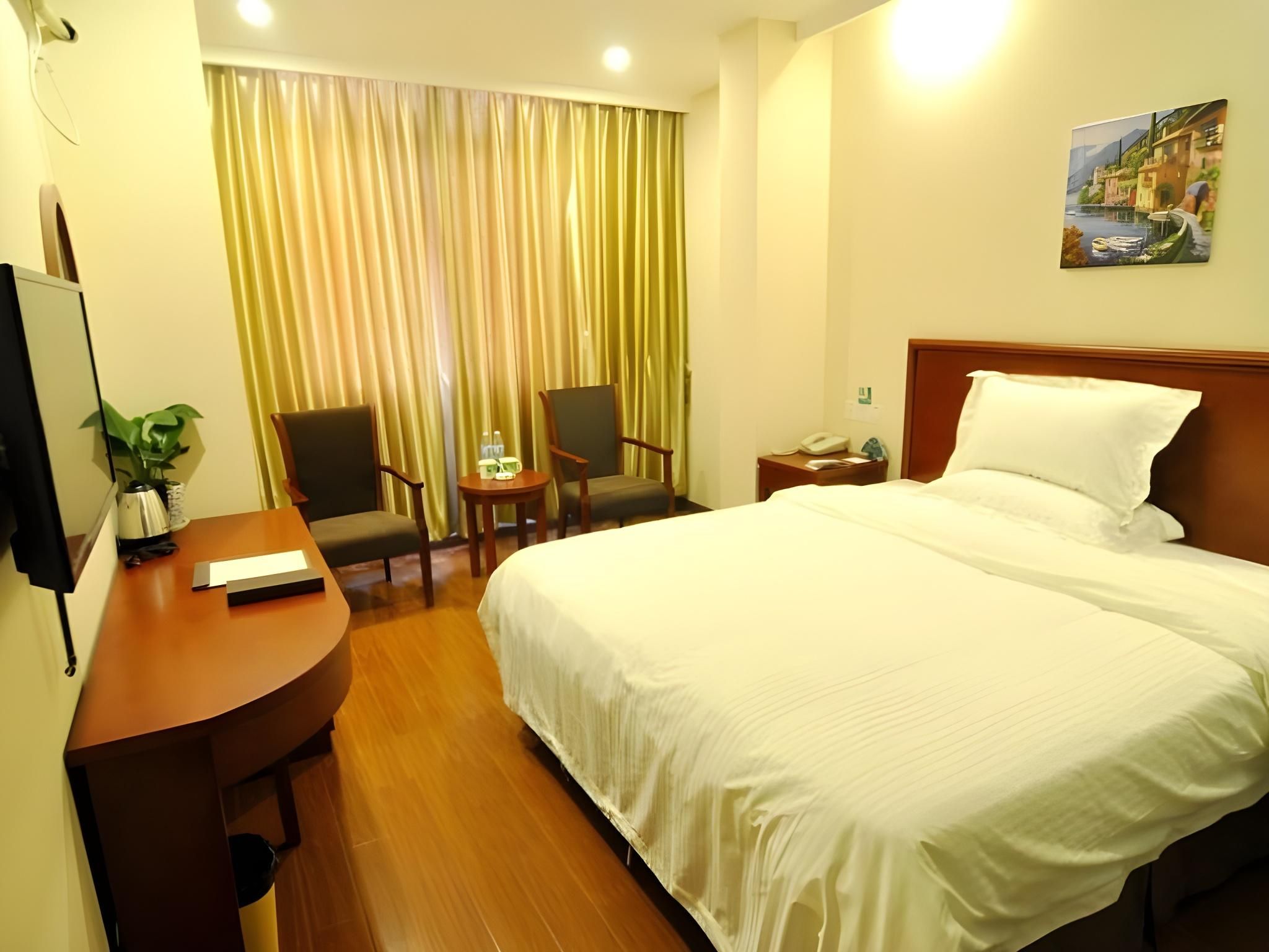 GTR - Superior 1 Bed Room with 1.8M Bed