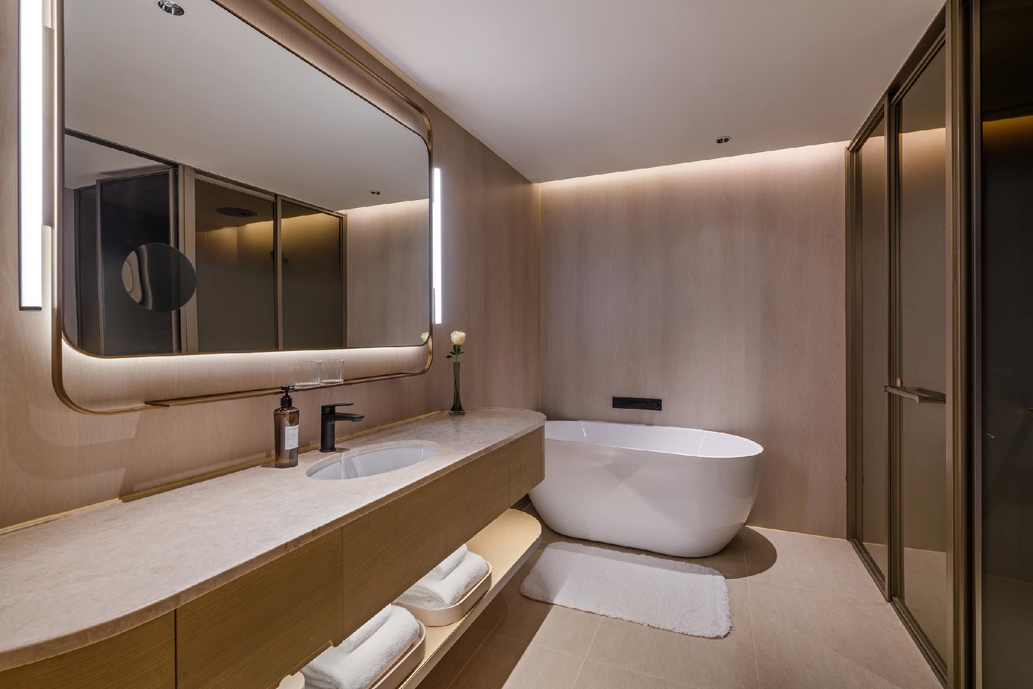 Huazhu - Executive Suite