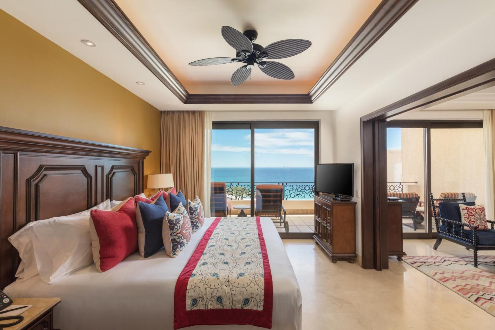 Deluxe One-Bedroom Suite