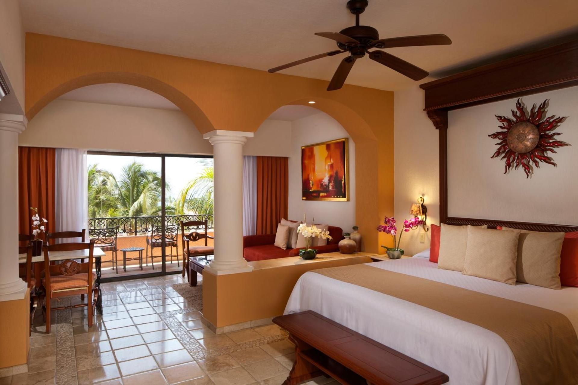 Playa Grande Resort Deluxe Junior Suite