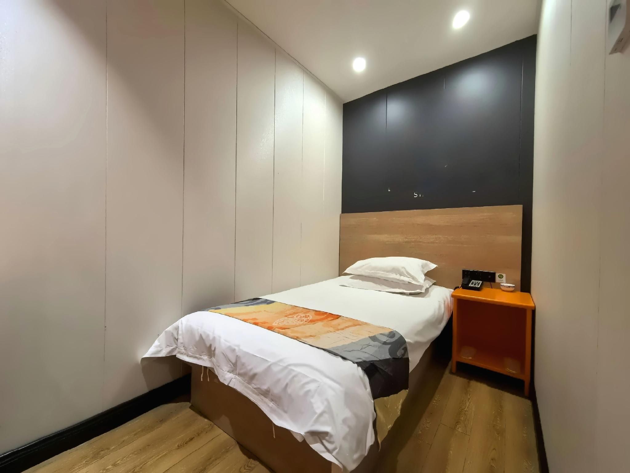 GTI - Fashion Single Room