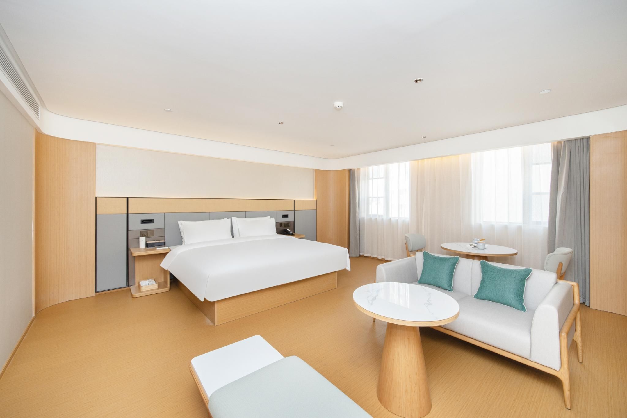 Ji Hotel Shanghai Taopu Nanda Road Huazhu - Superior T Bed Room