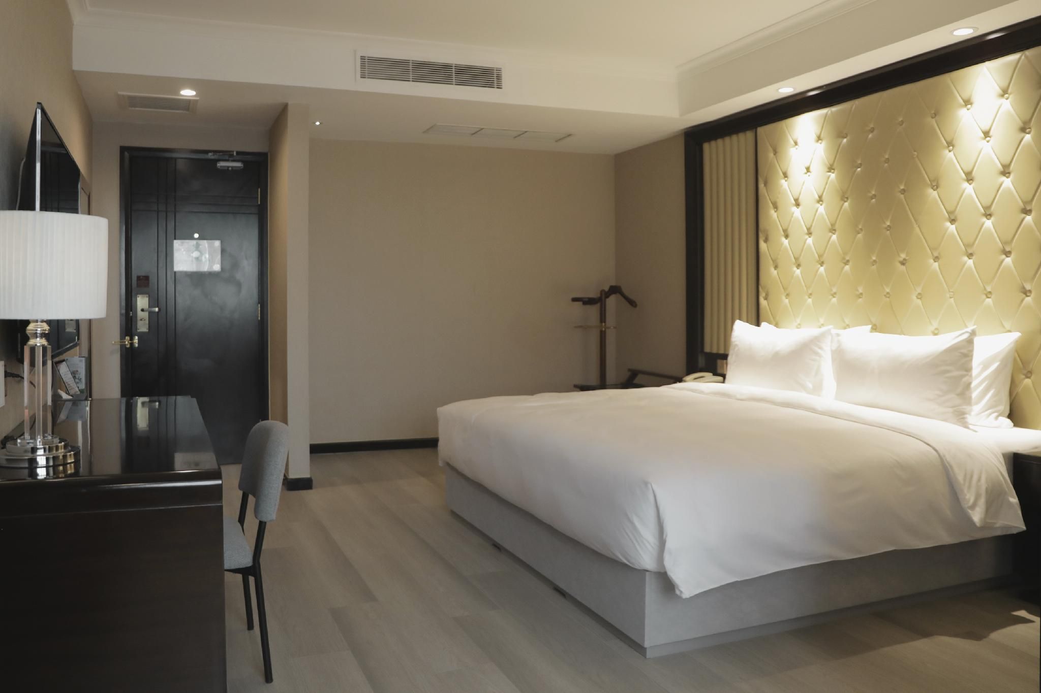 Huazhu - Superior BedRoom