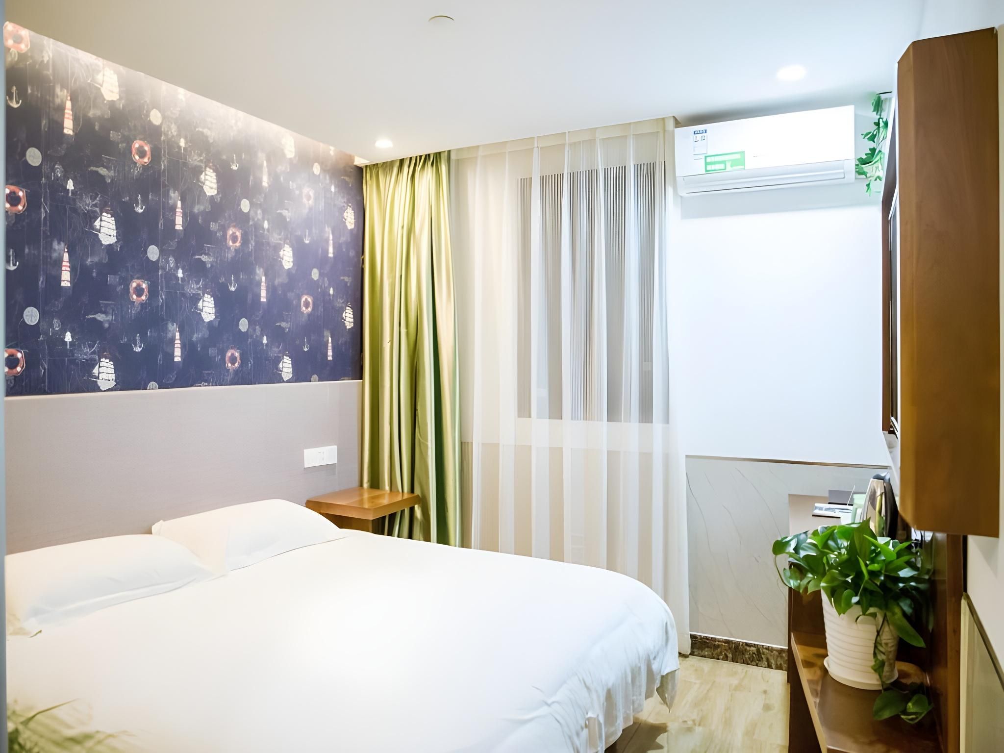 GTI - Yiran 1 Bed Room, 1.8M Bed
