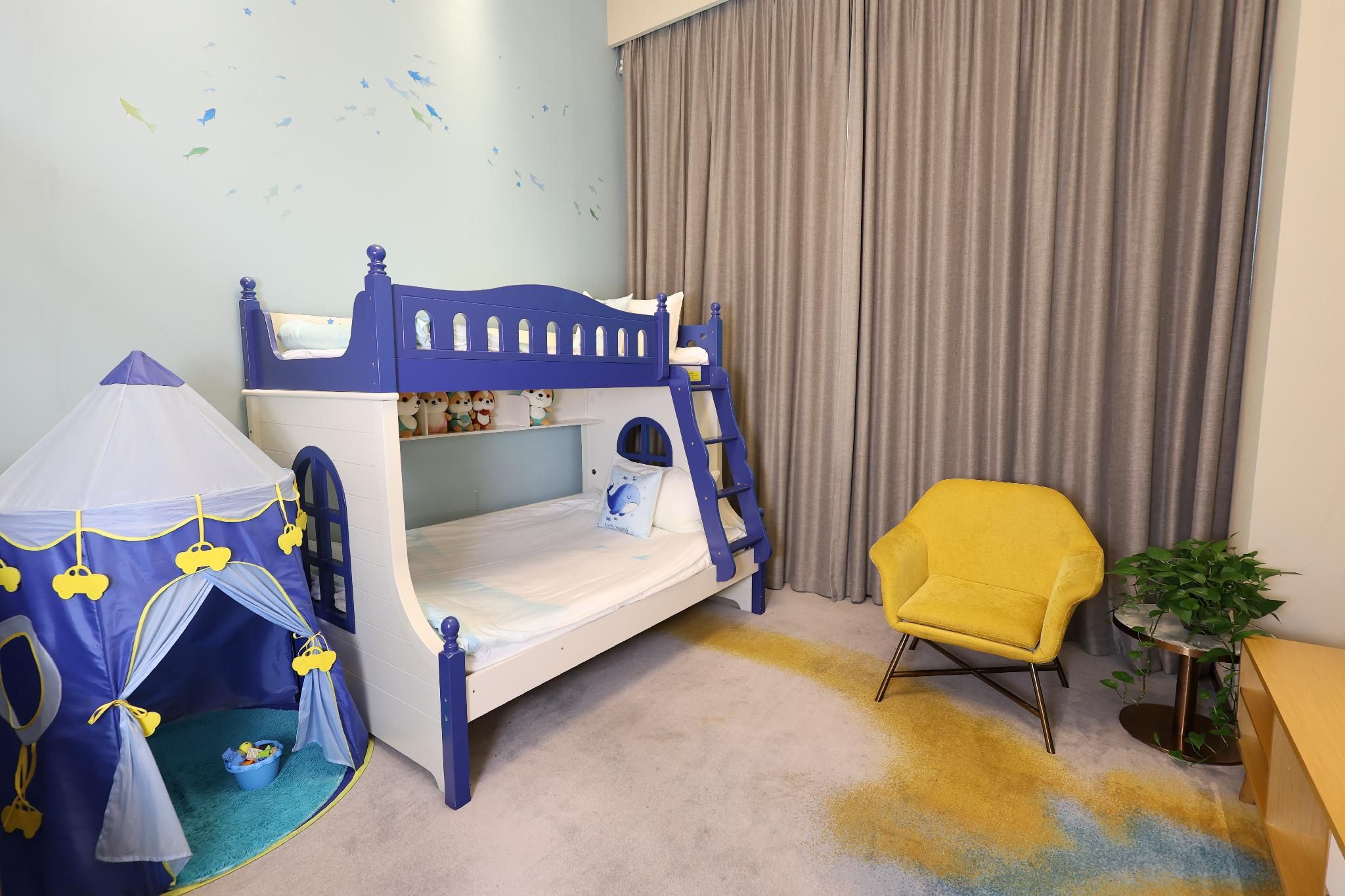 Family Slide Room