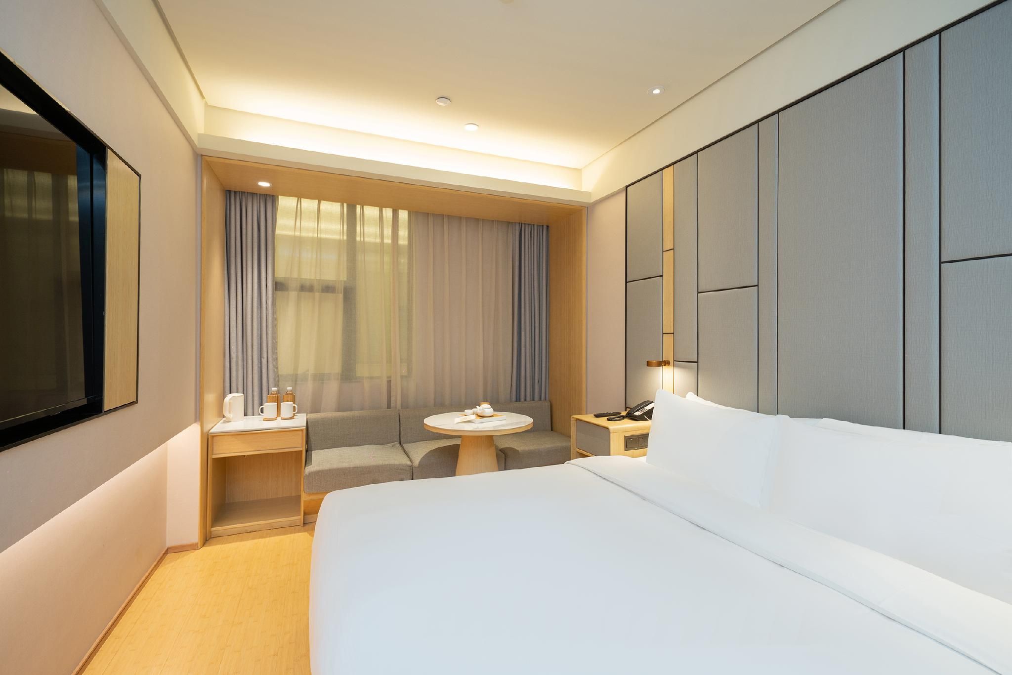 Queen Room A