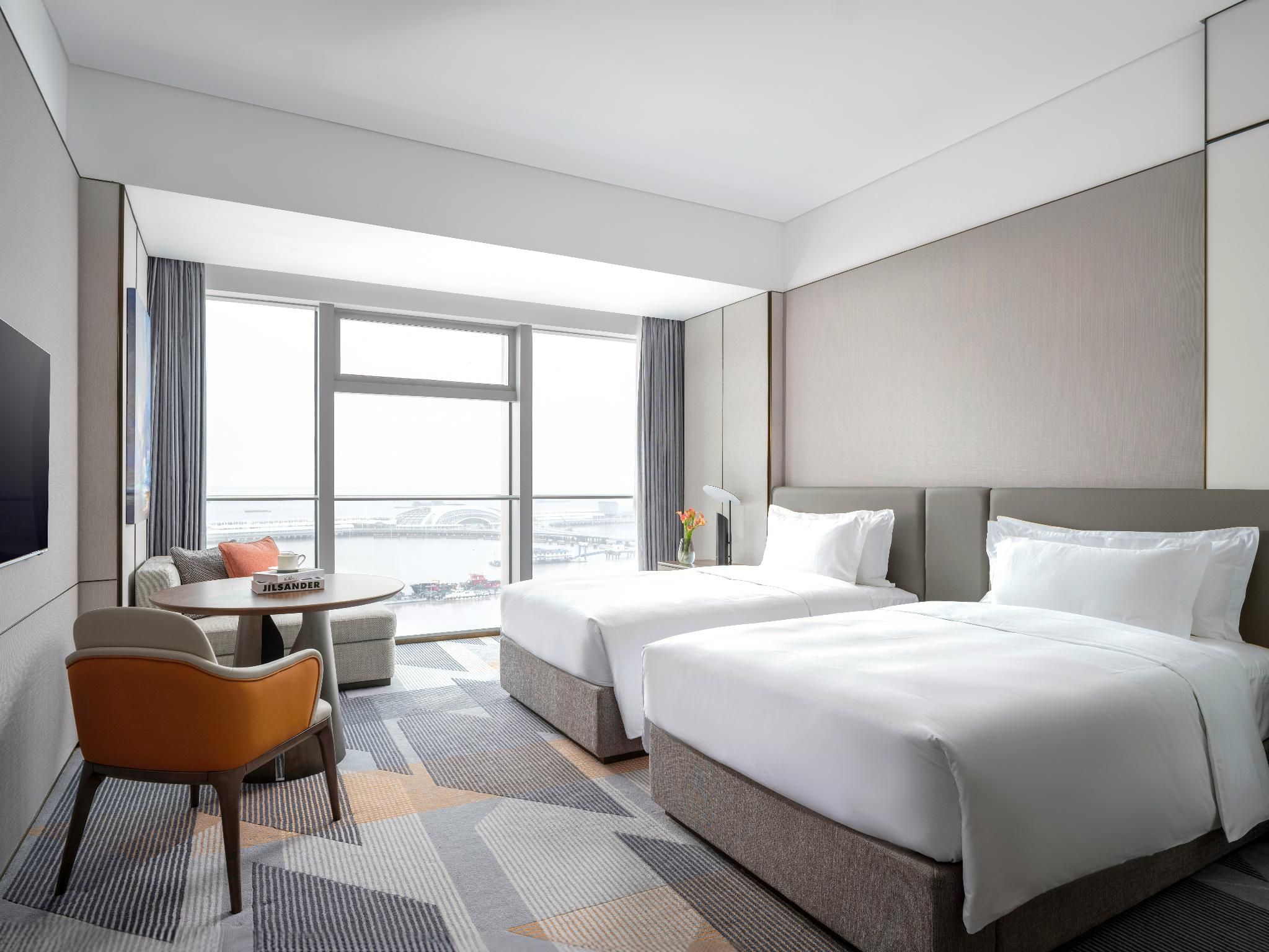 Deluxe Twin - Check-In After 2PM