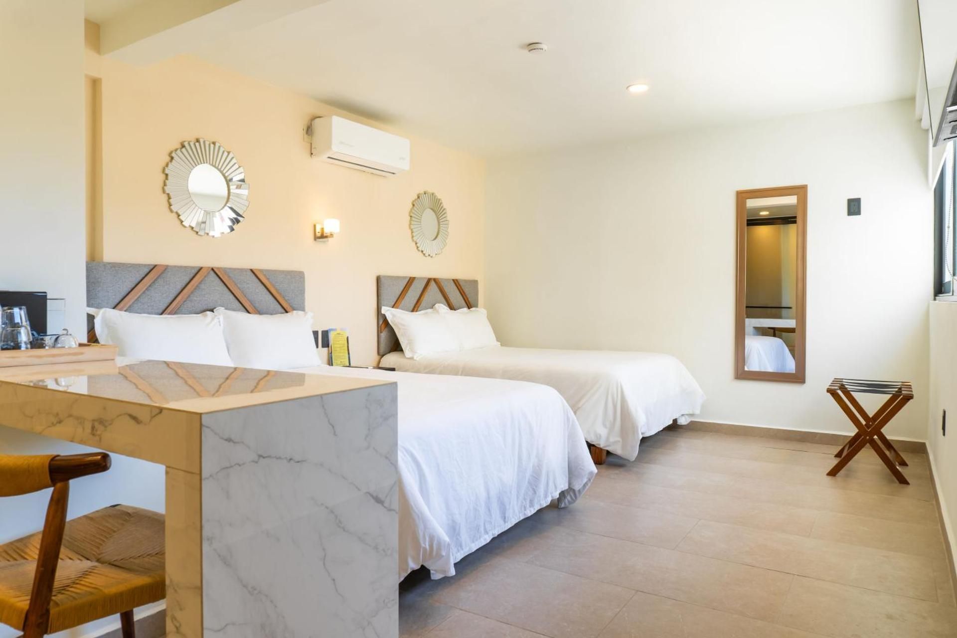 Deluxe Quadruple Room