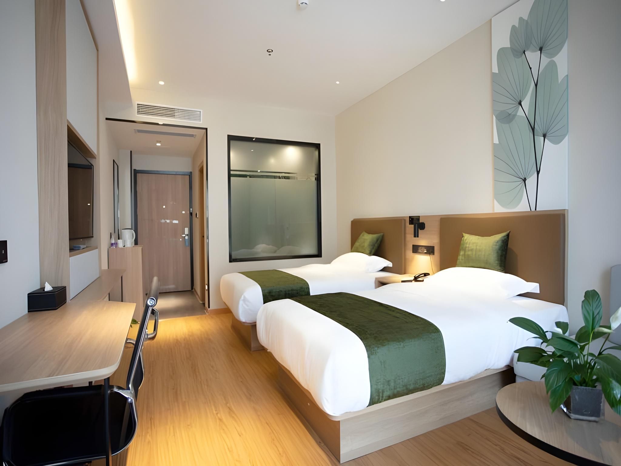 2 Bed Twin Superior Room