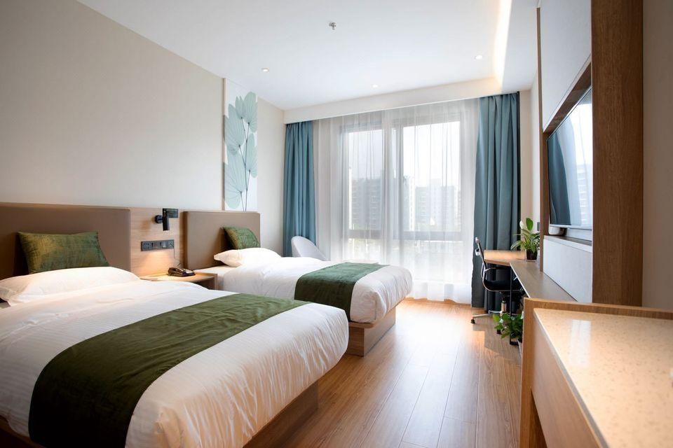 2 Bed Twin Superior Room