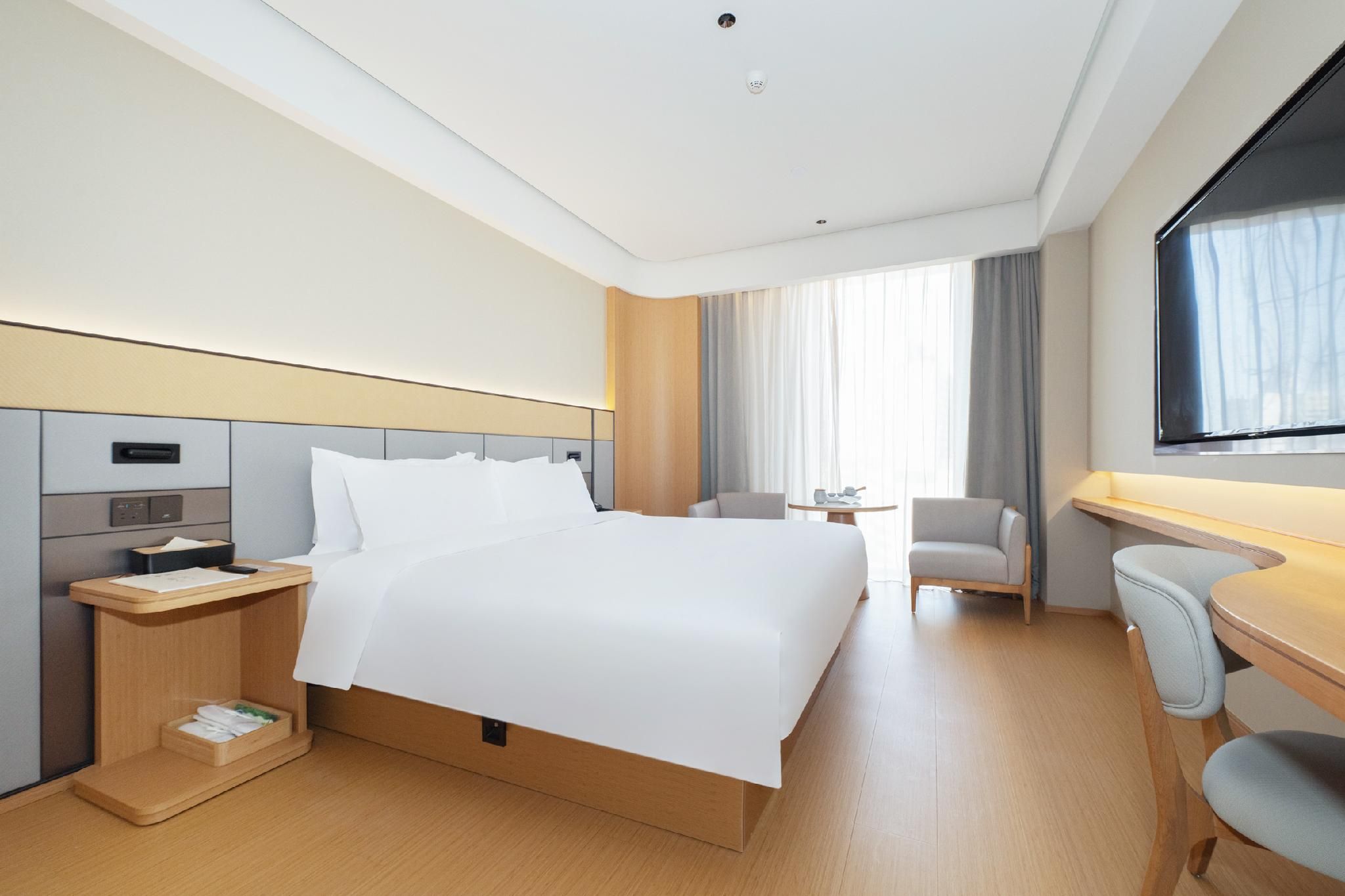 Huazhu - Superior BedRoom