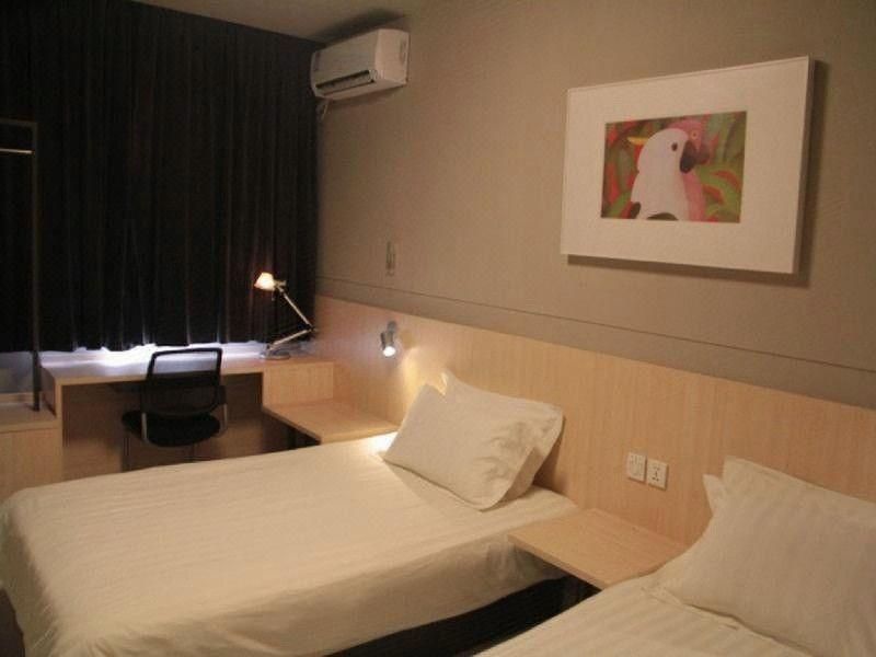 wh - standard room