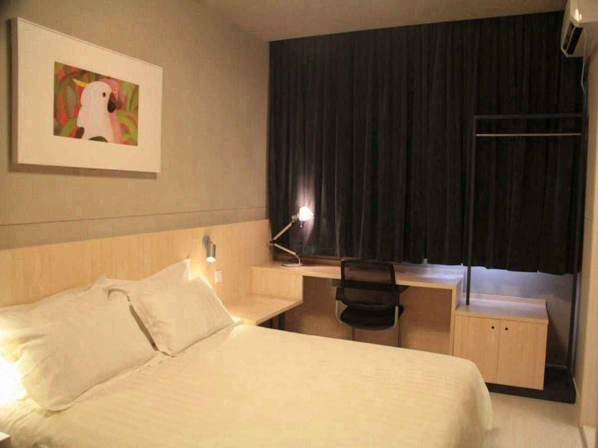 wh - superior bed room