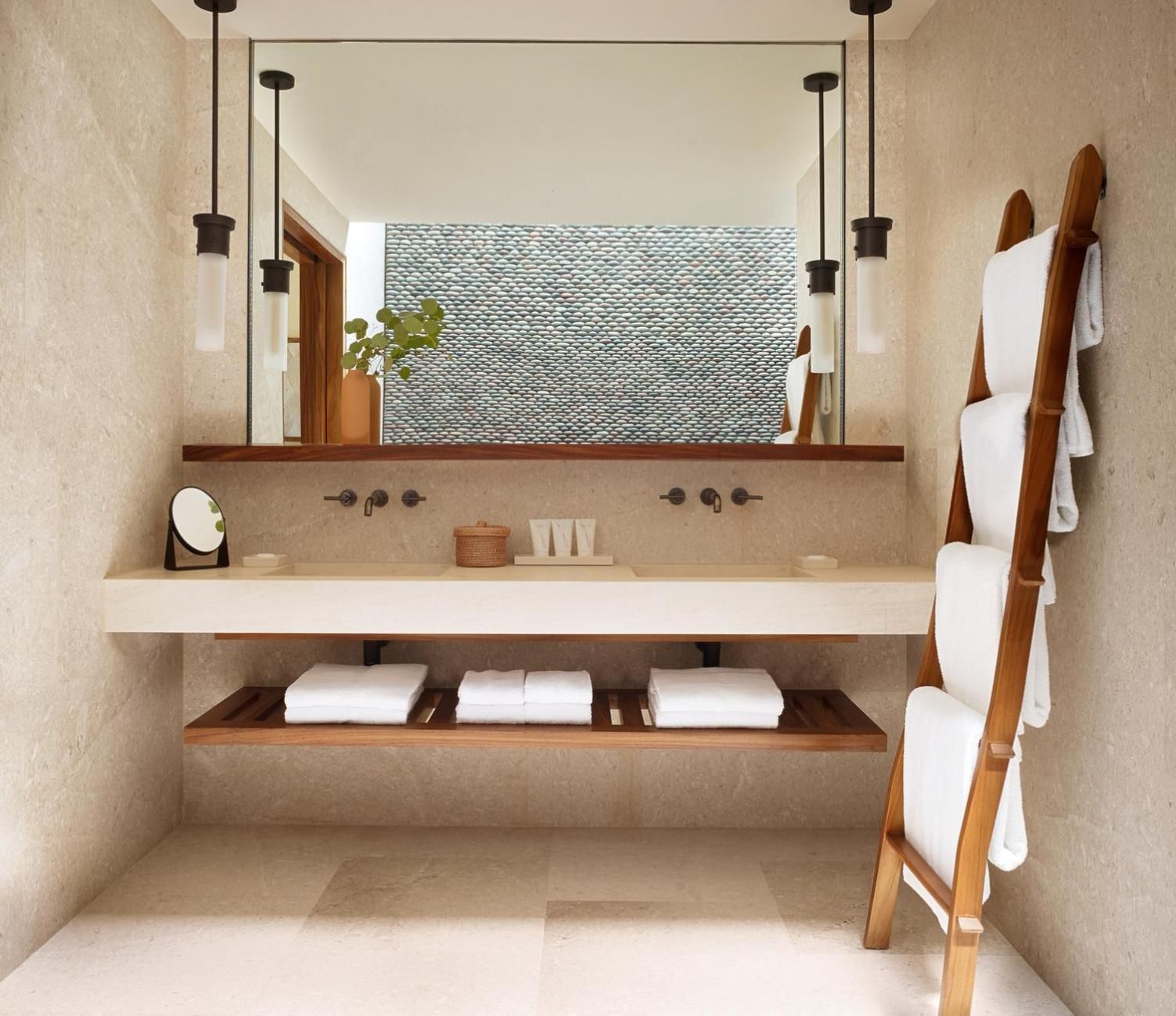 Deluxe King Private Pool