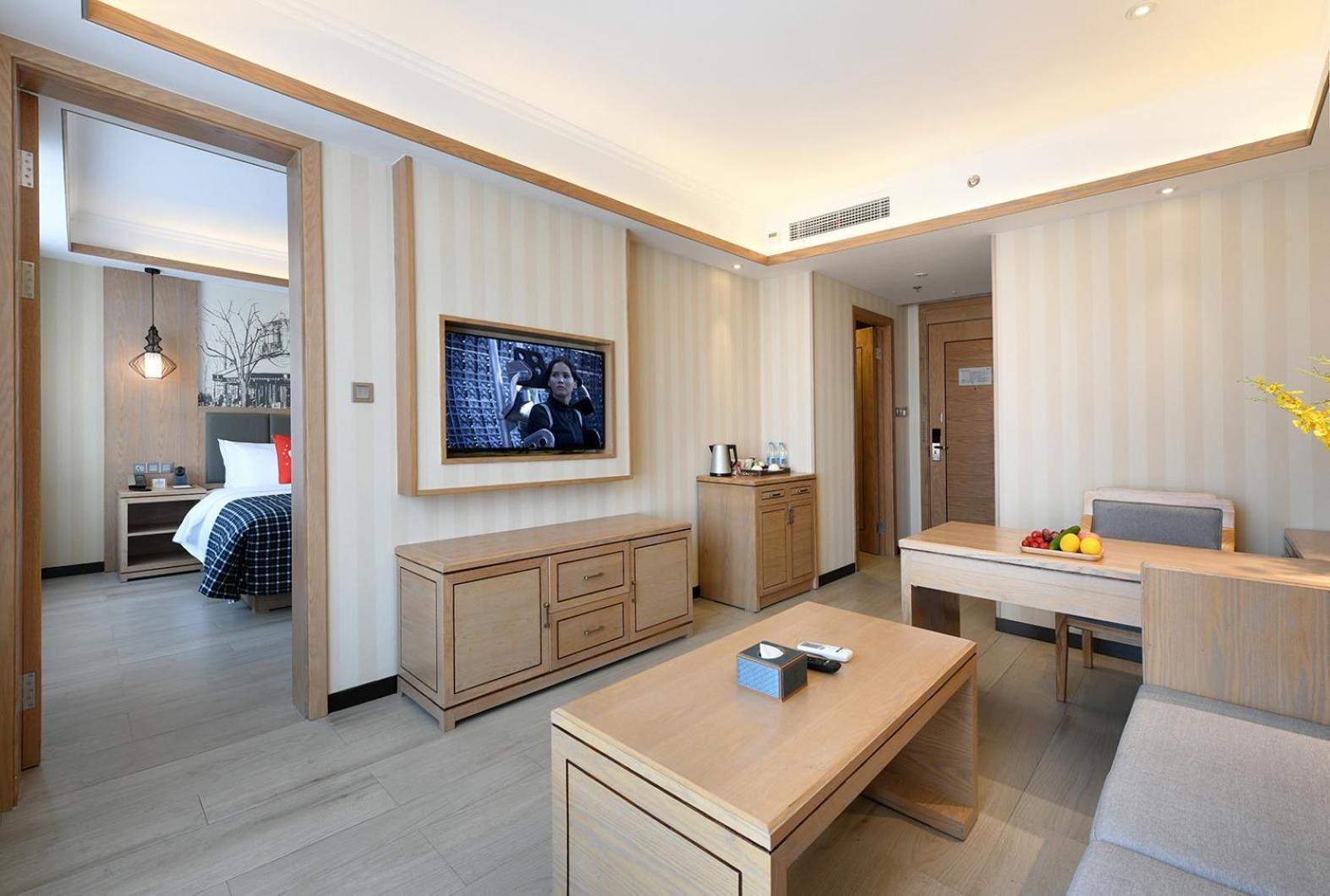 Suite with Movie