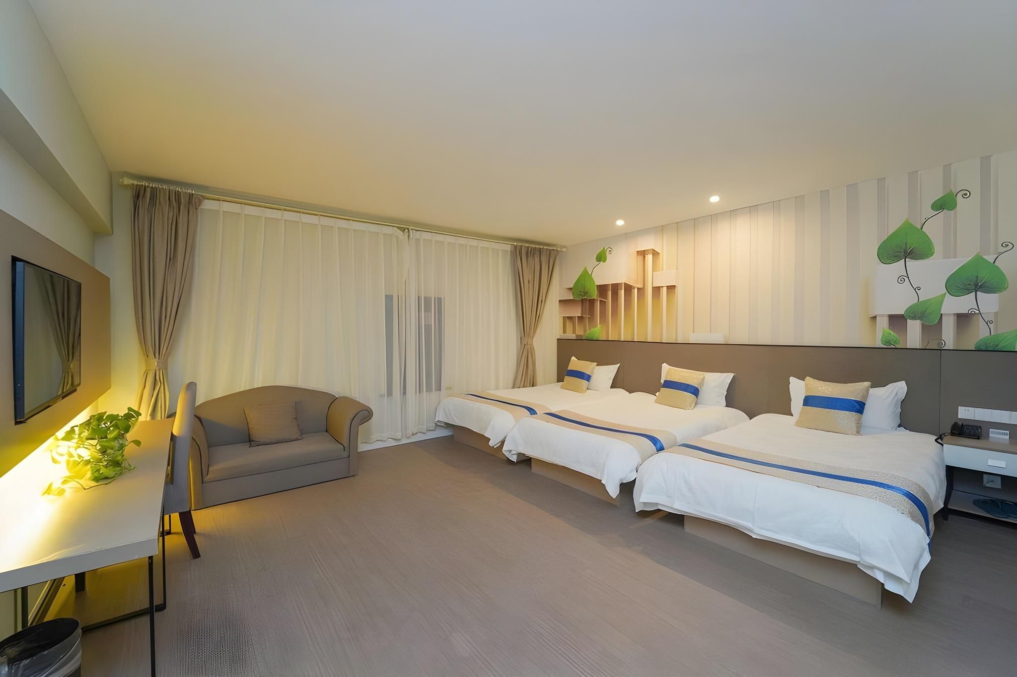 Triple Room