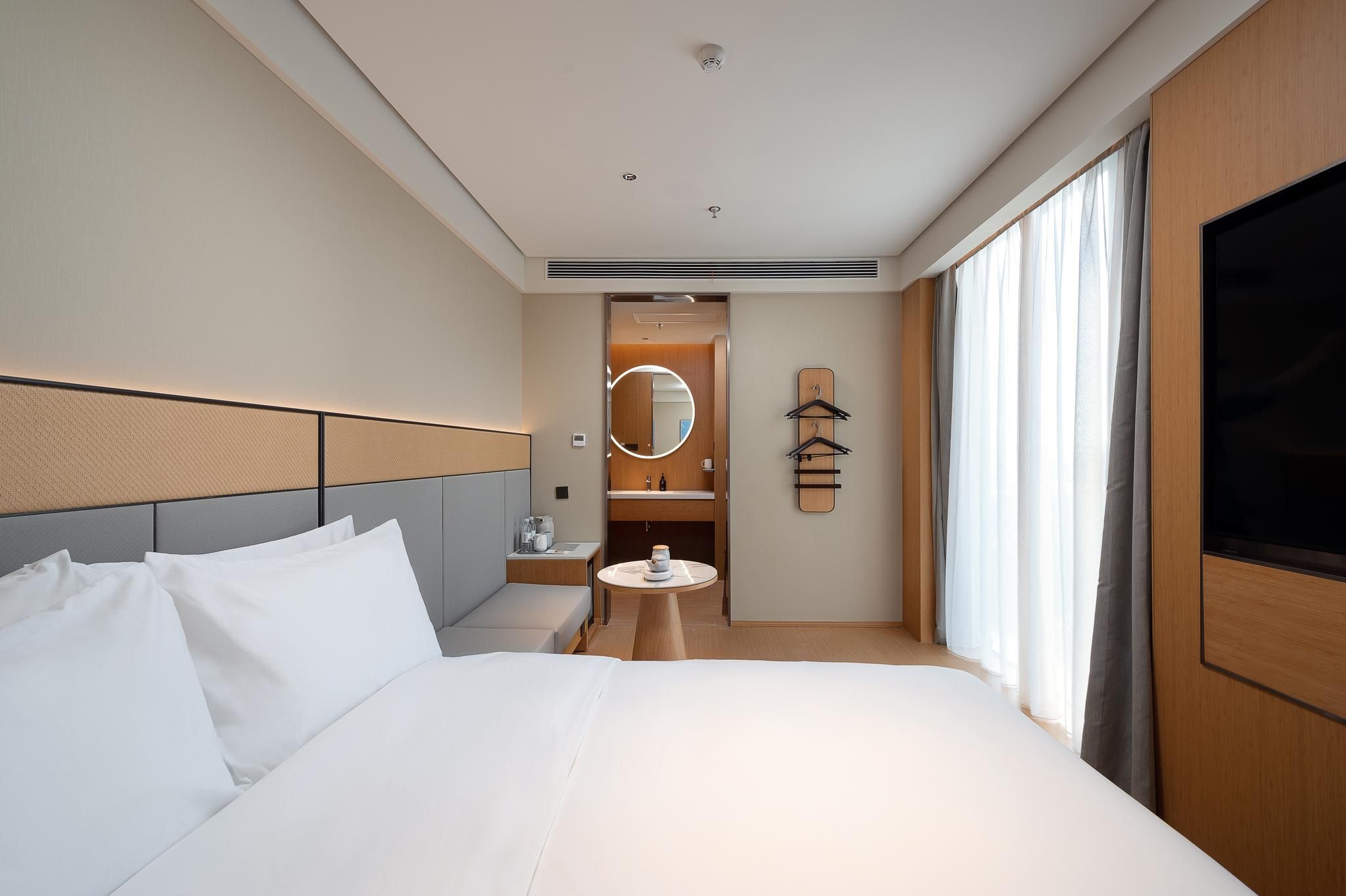 Huazhu - Superior BedRoom