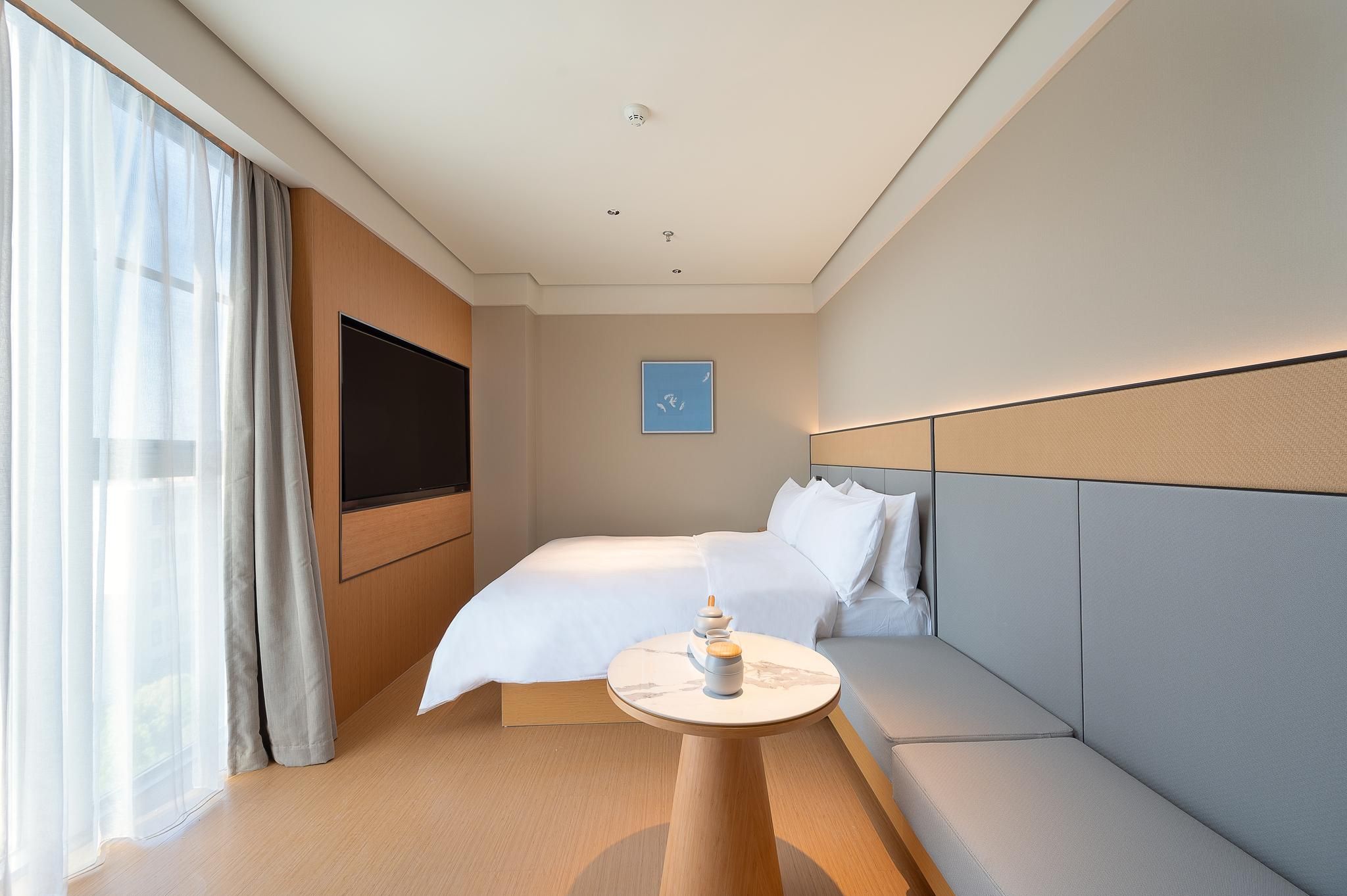 Huazhu - Superior BedRoom
