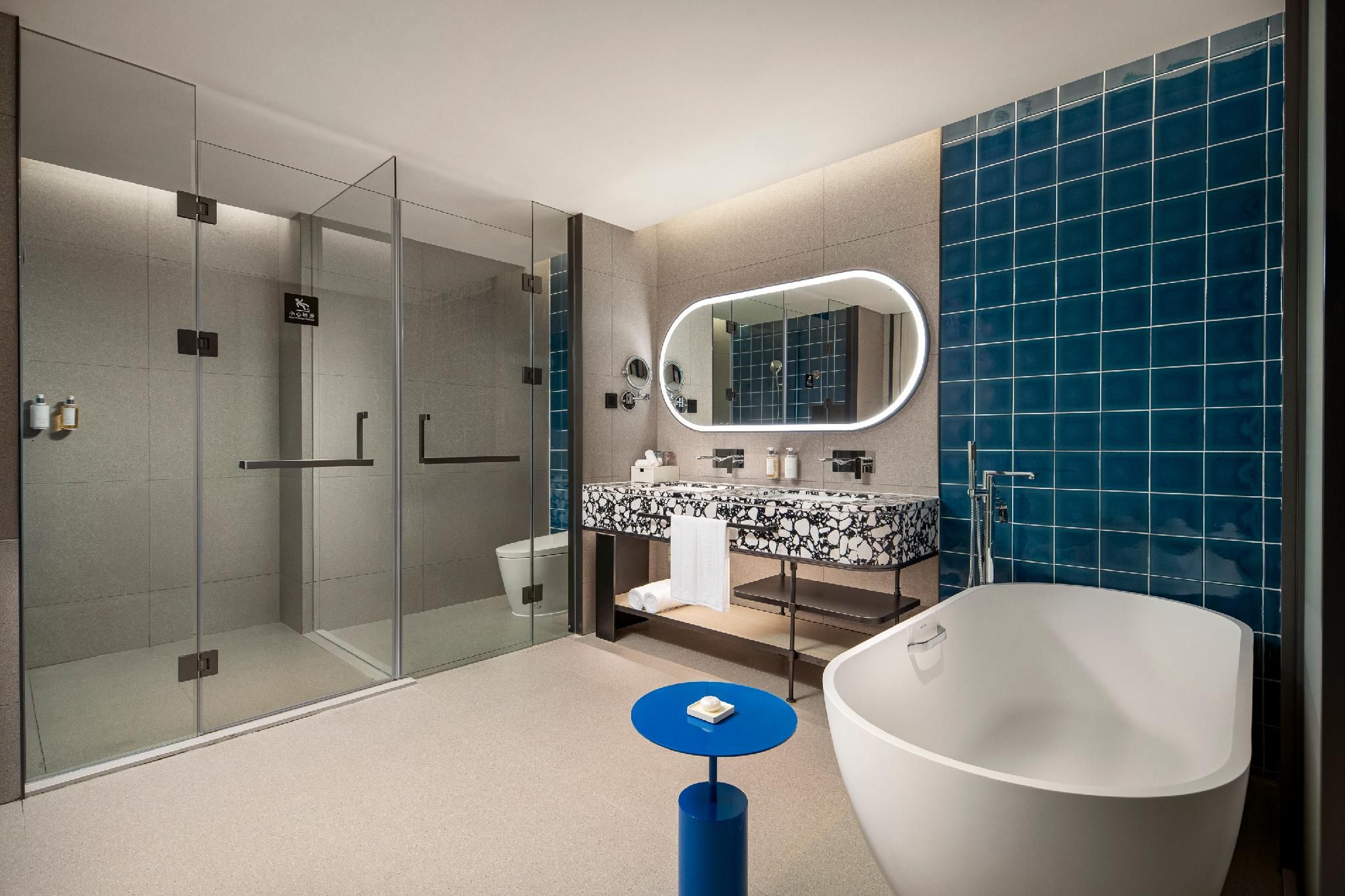 1 Bedroom Suite Study Area