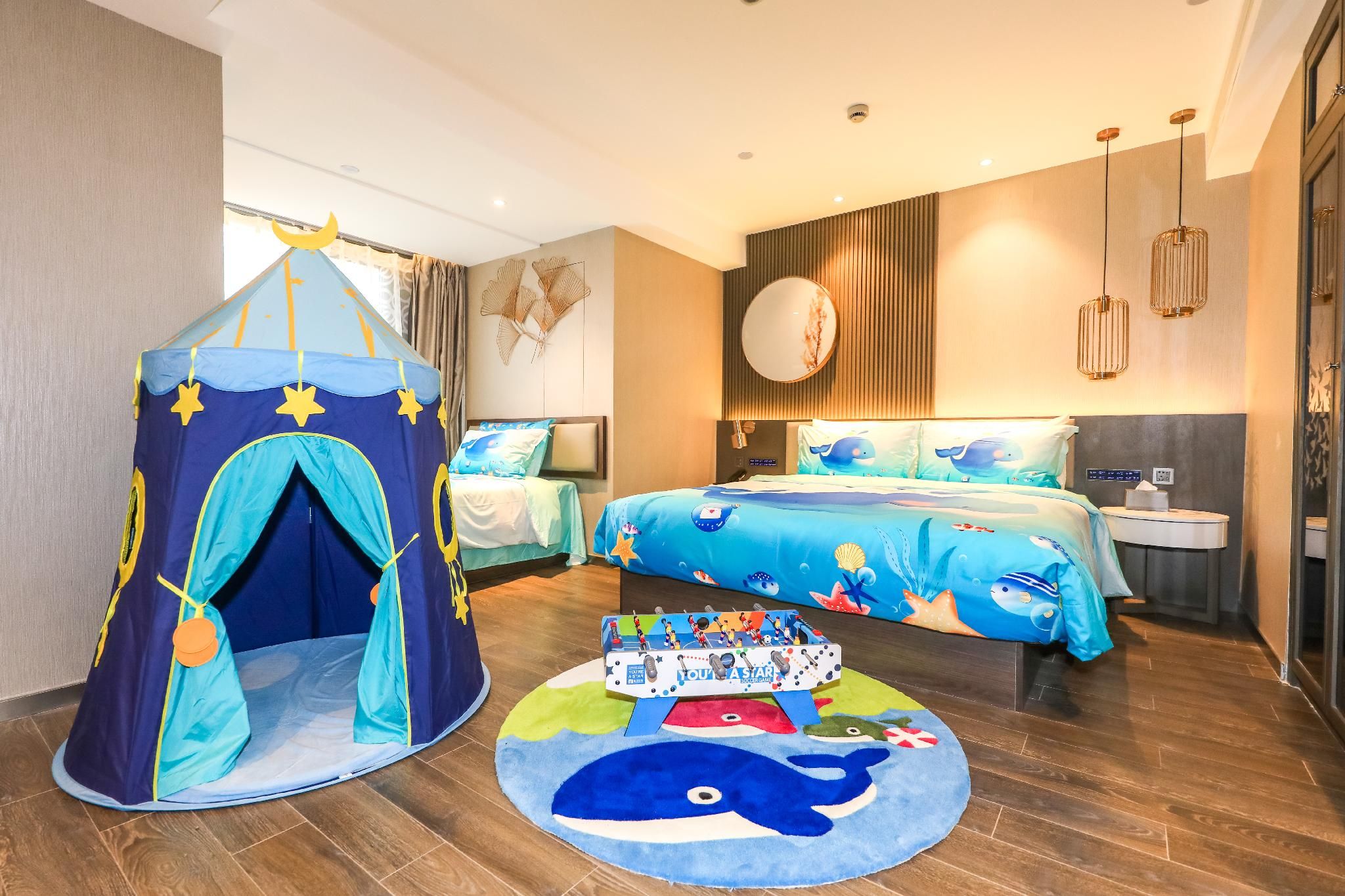 Huazhu - Deluxe Bonding Room