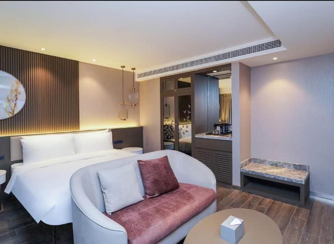 Deluxe Double Room with Bath