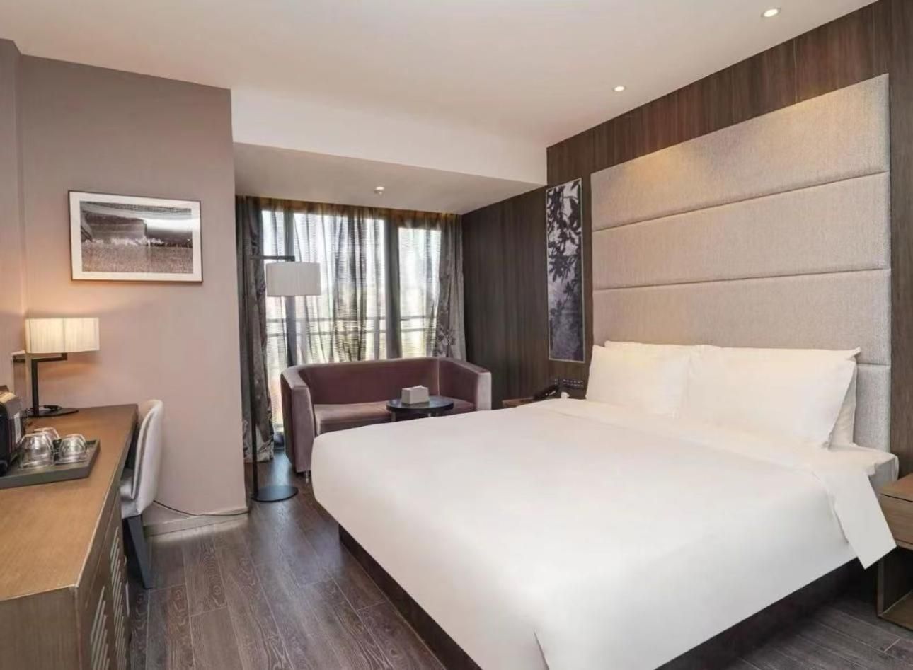 Superior Queen Room