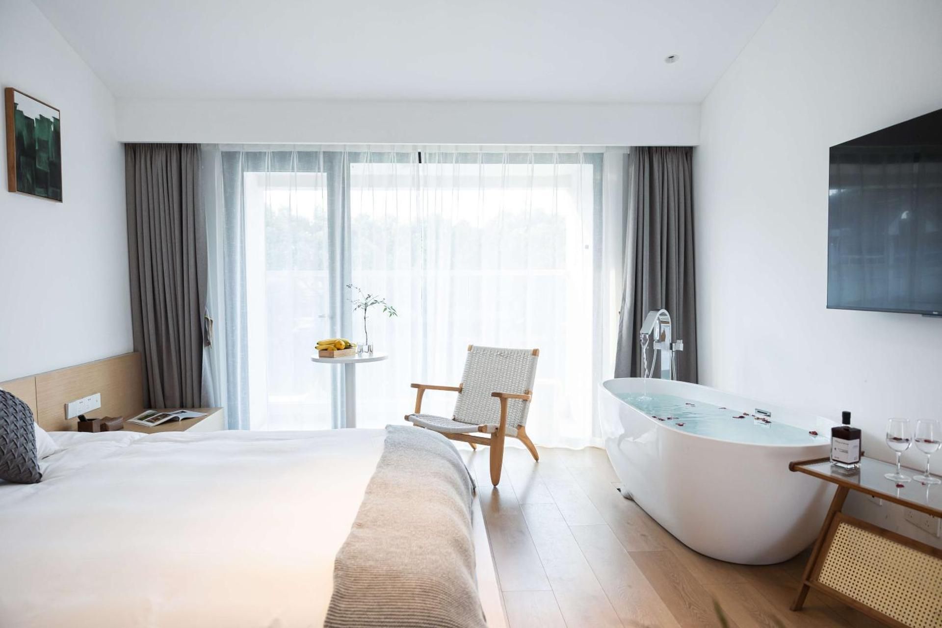 Deluxe Double Room with Bath