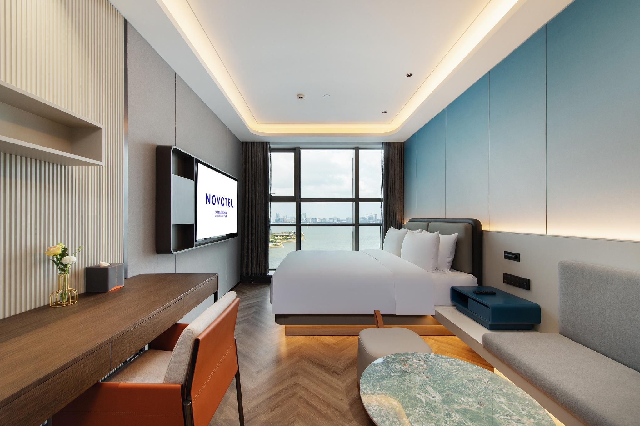 Superior Apartment with One King-size Bed