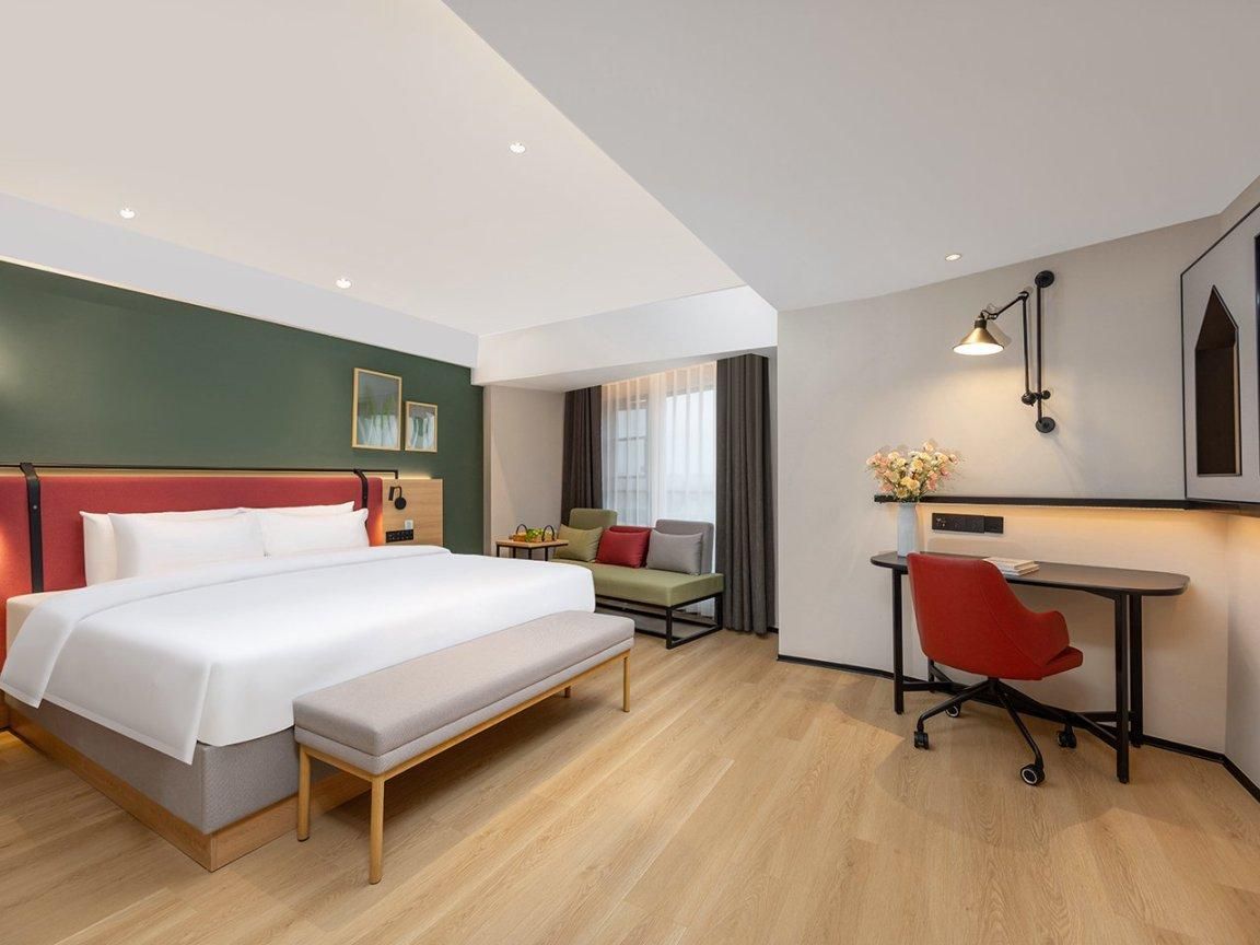 WH - Deluxe Bed Room