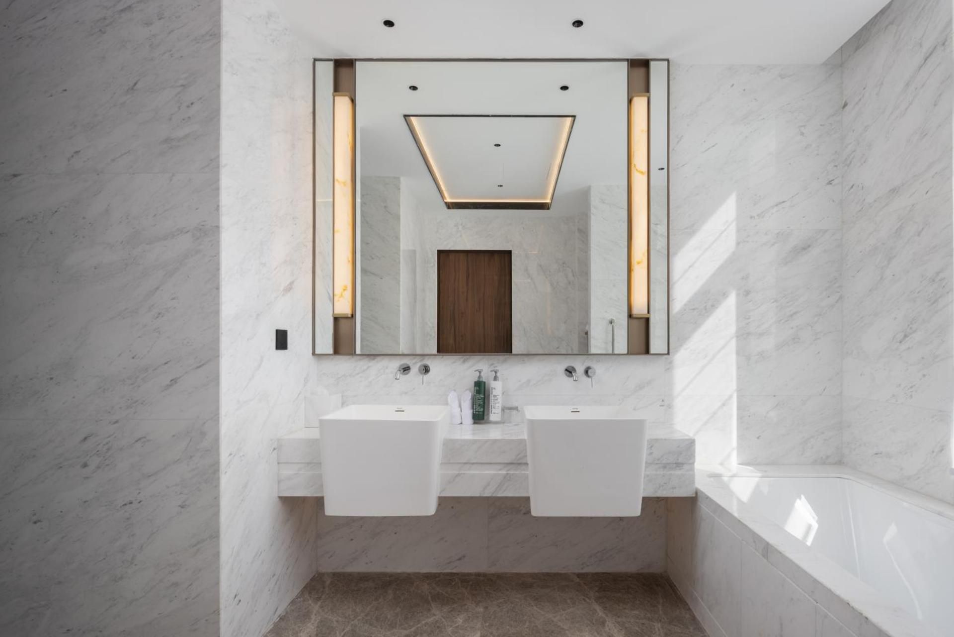 King Deluxe Suite