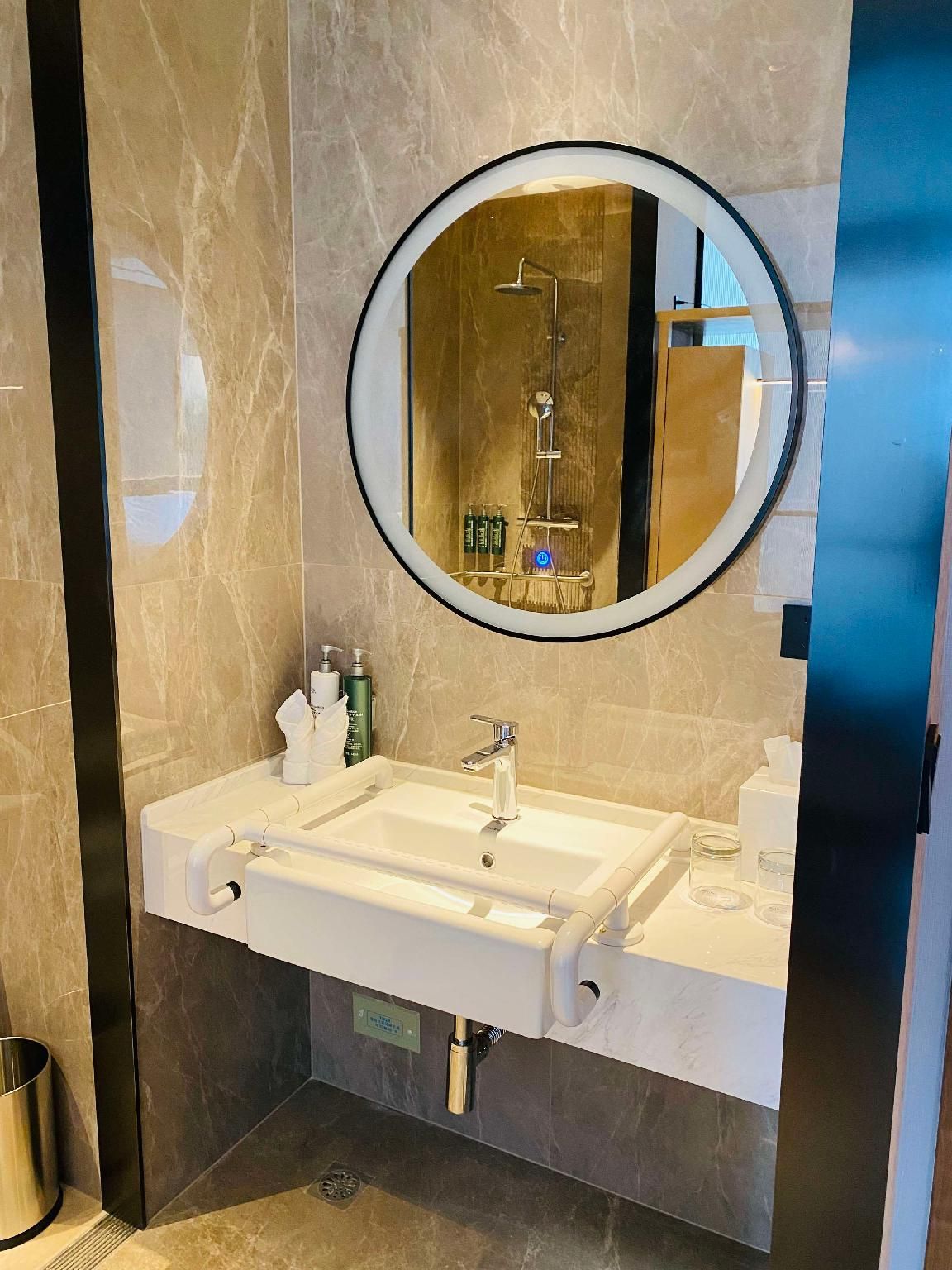 King Accessible Room