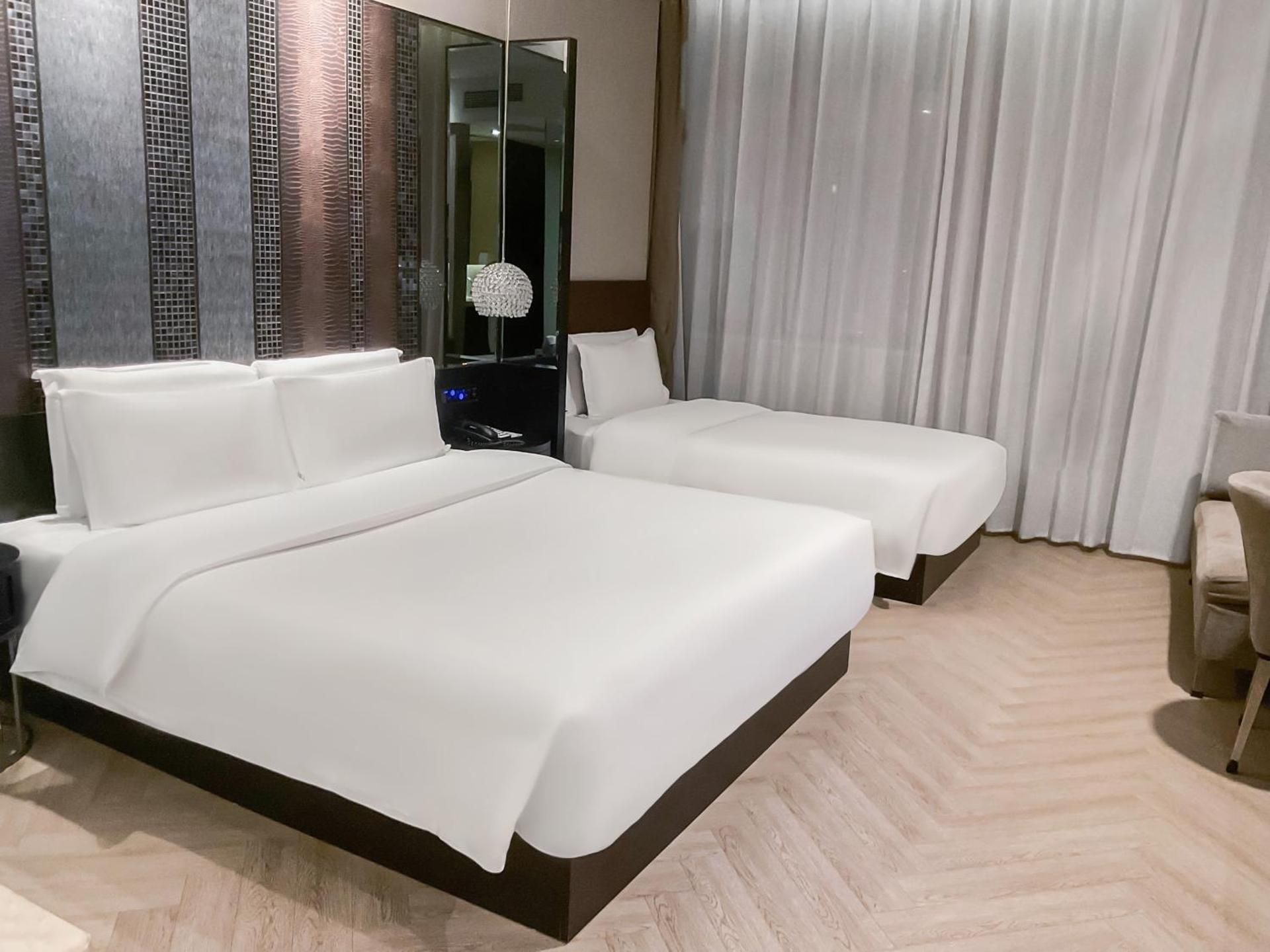 Luxury Triple Room