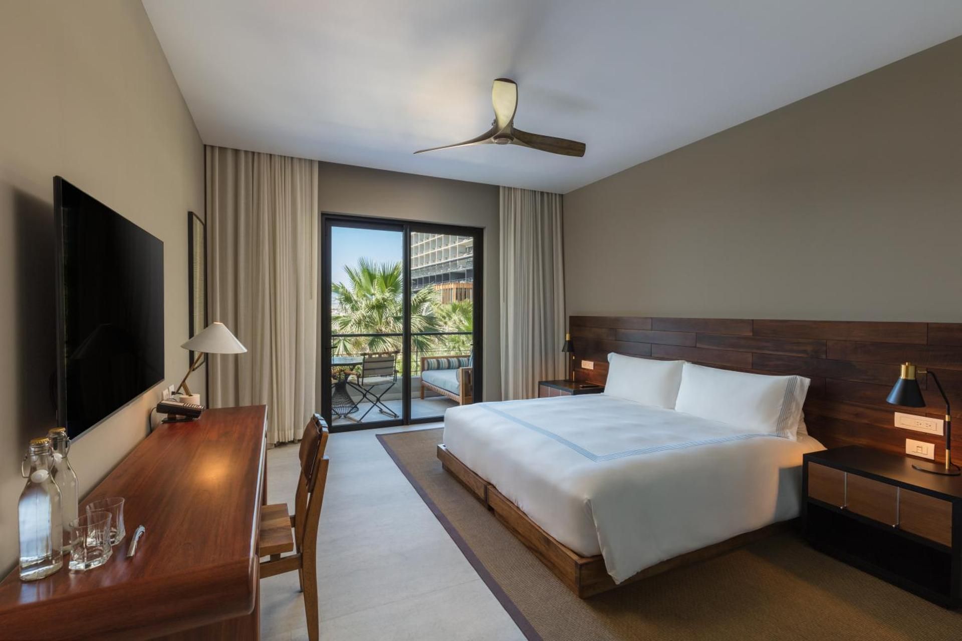 1 King Bed With Ocean View
