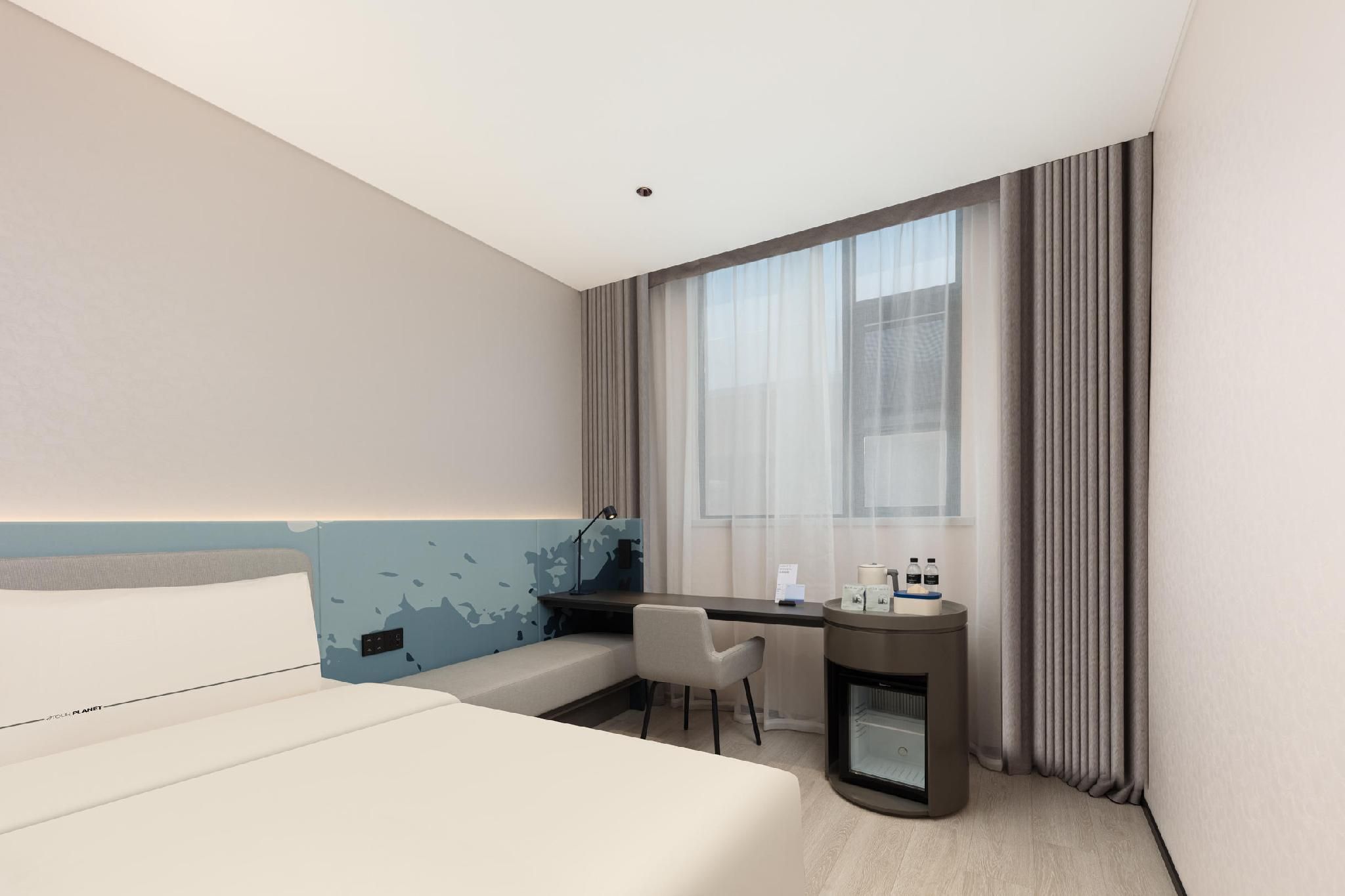 Select Twin Room