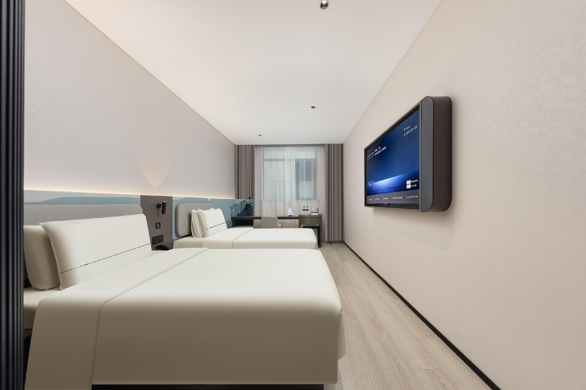 Standard Twin Bed Room