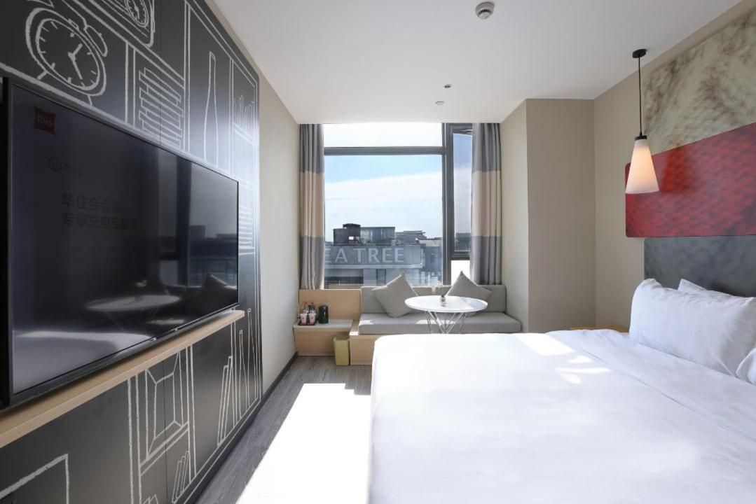Huazhu - 1 Bed Room