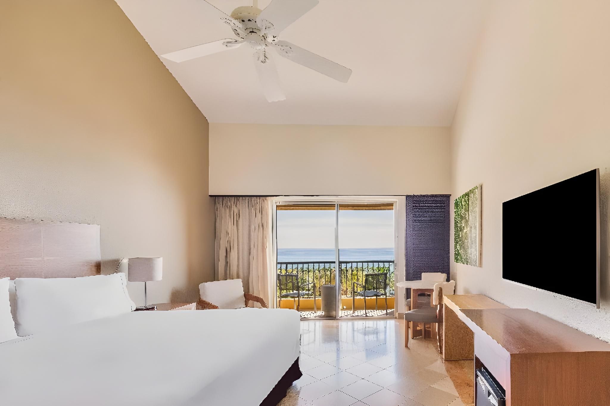 Deluxe King Ocean View