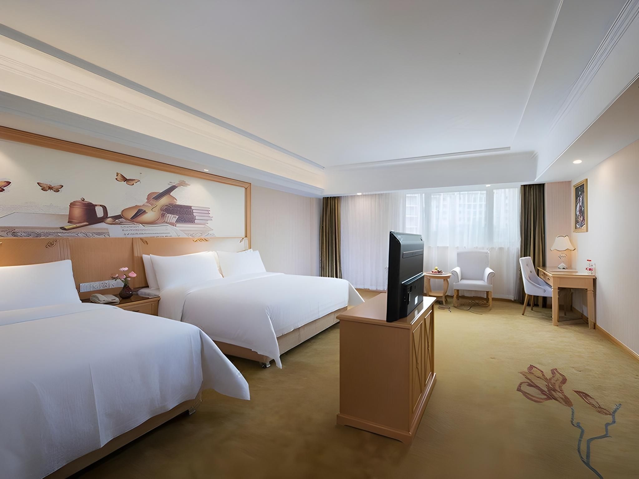 Deluxe Family Room