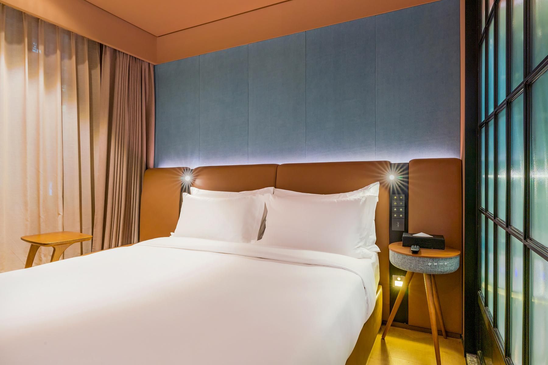 Huazhu - California Sunshine Deluxe 1 Bed Room