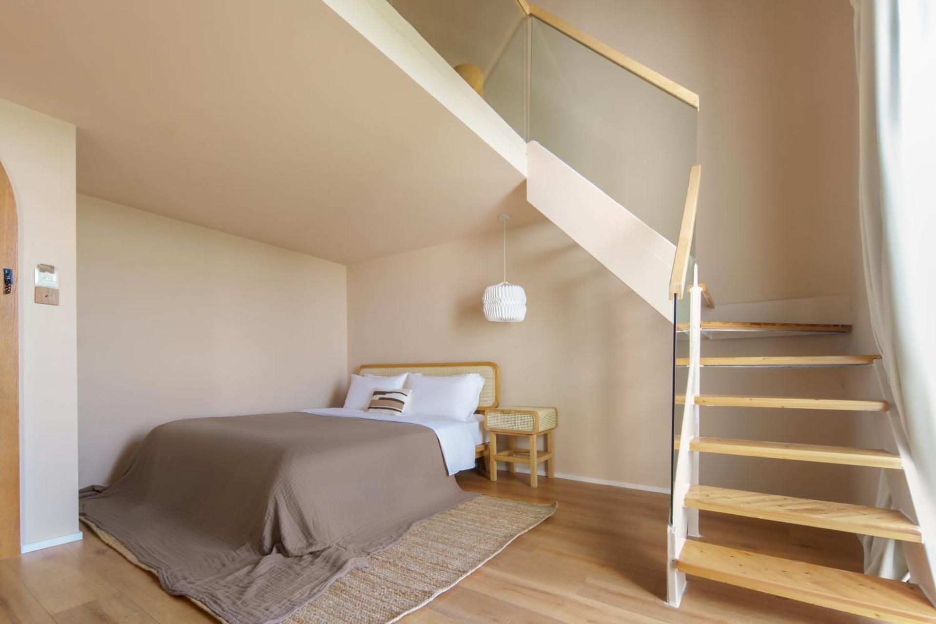 Cloud Loft Twin Room